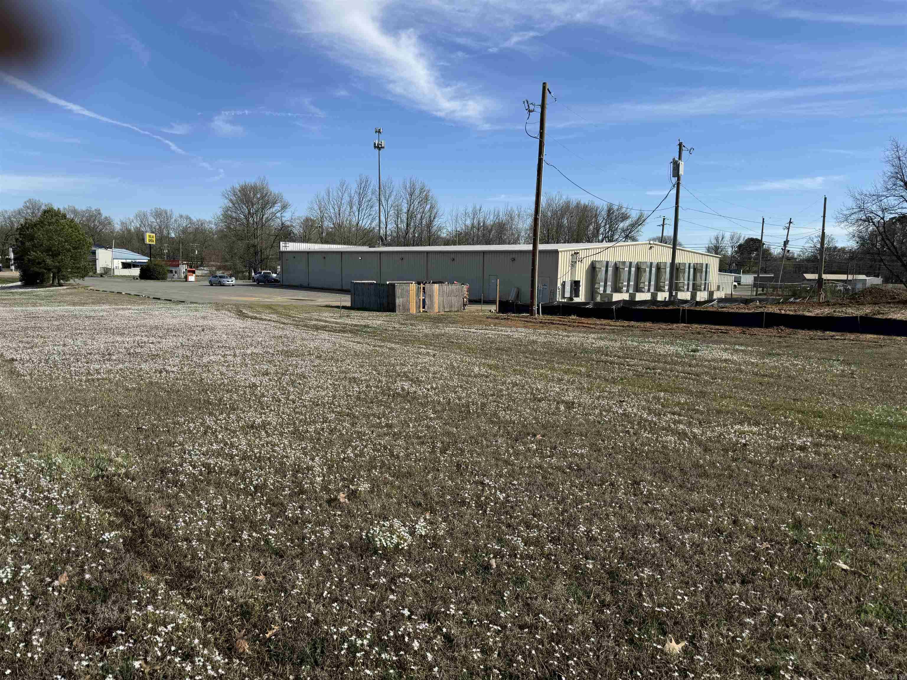 400 S second Highway