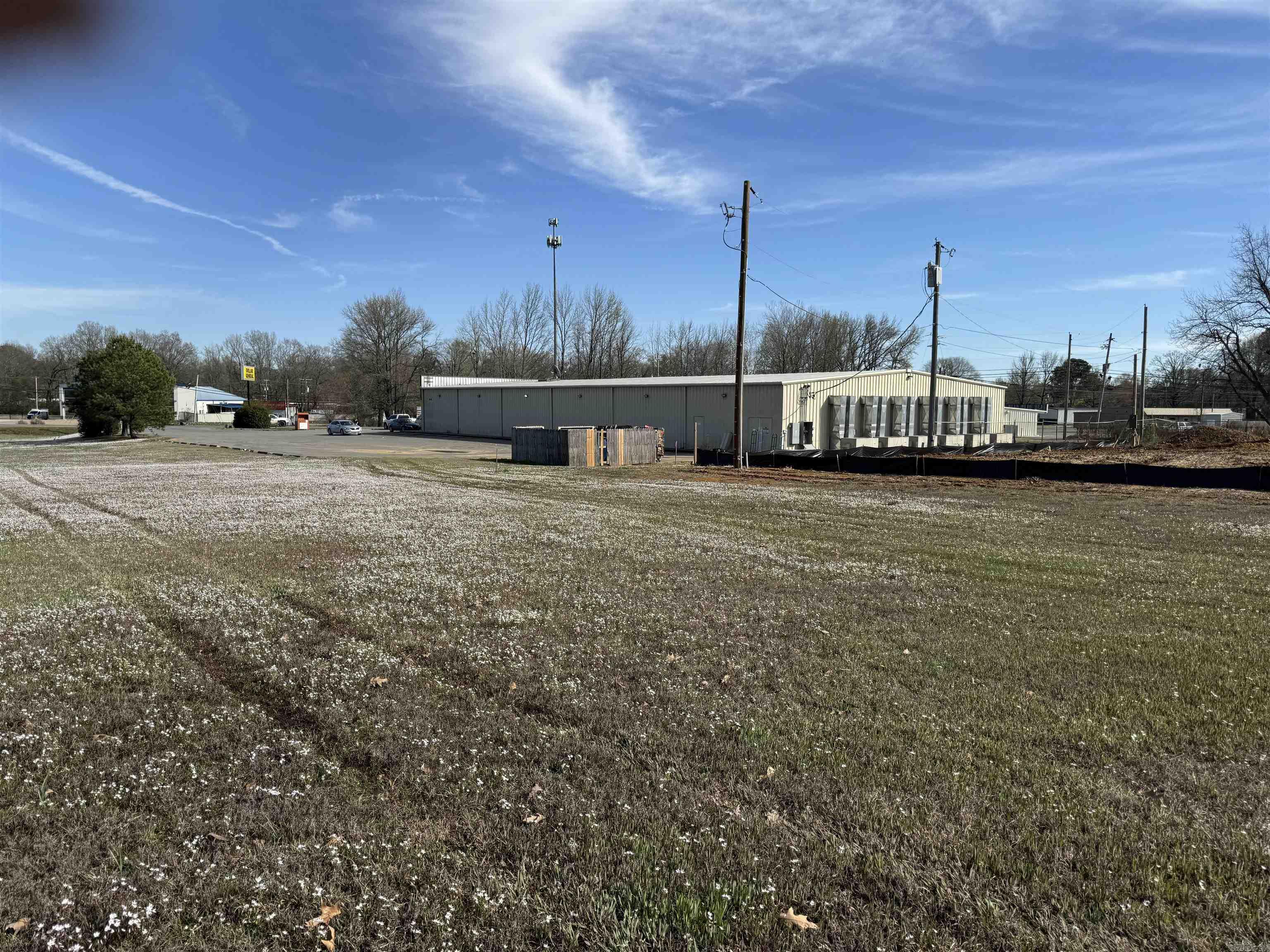 400 S second Highway