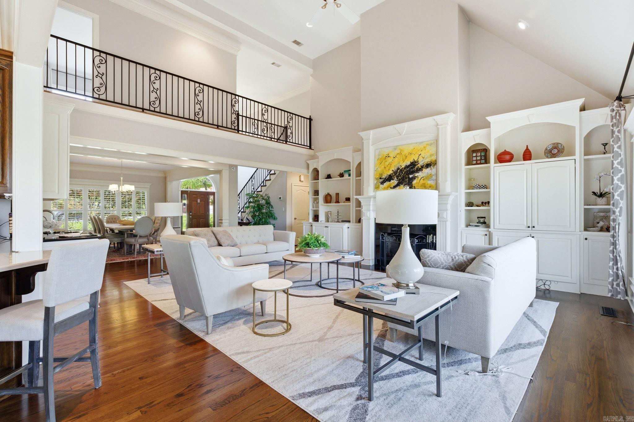 7 Chambord Lane