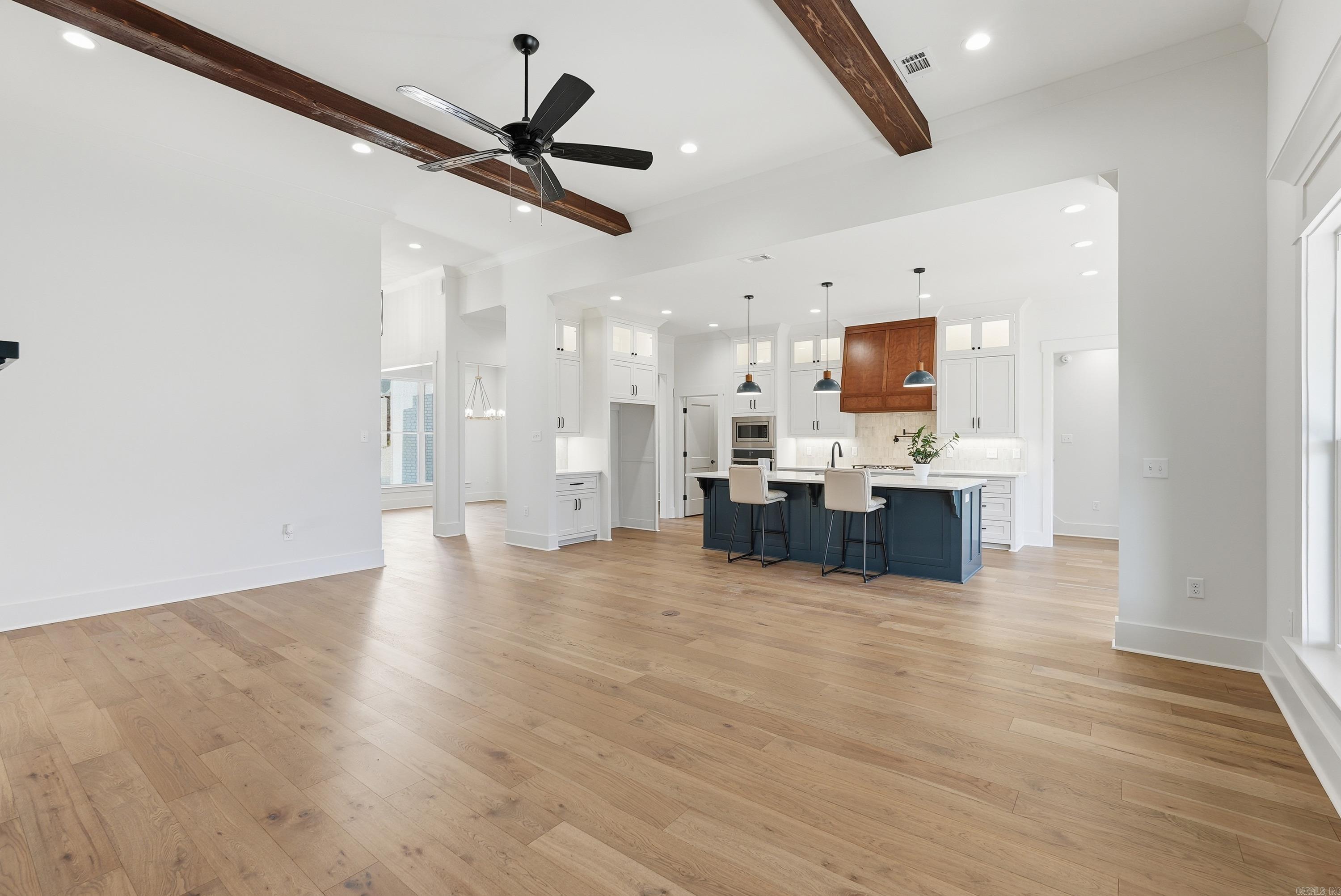 1650 Dolphin Drive