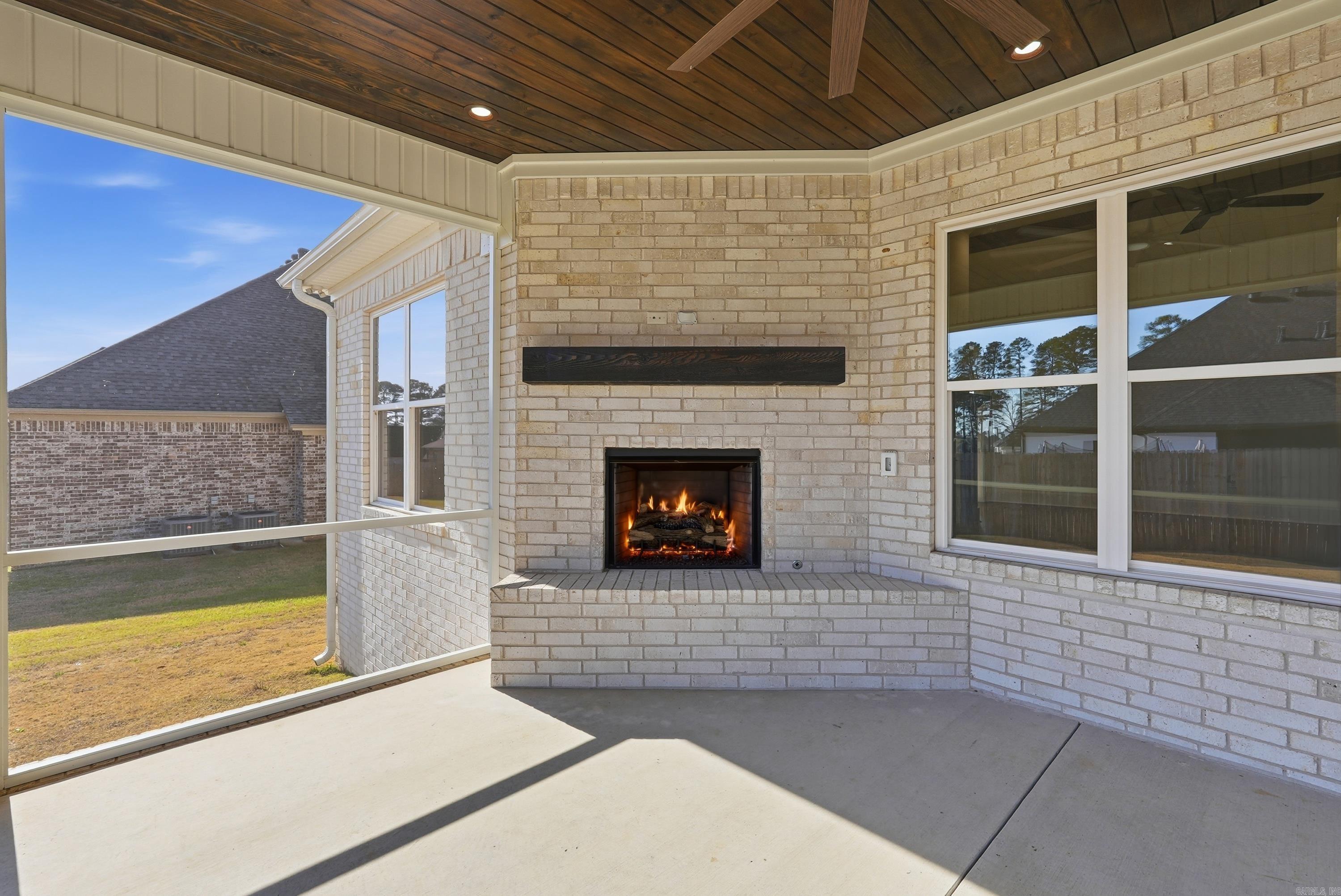 1650 Dolphin Drive
