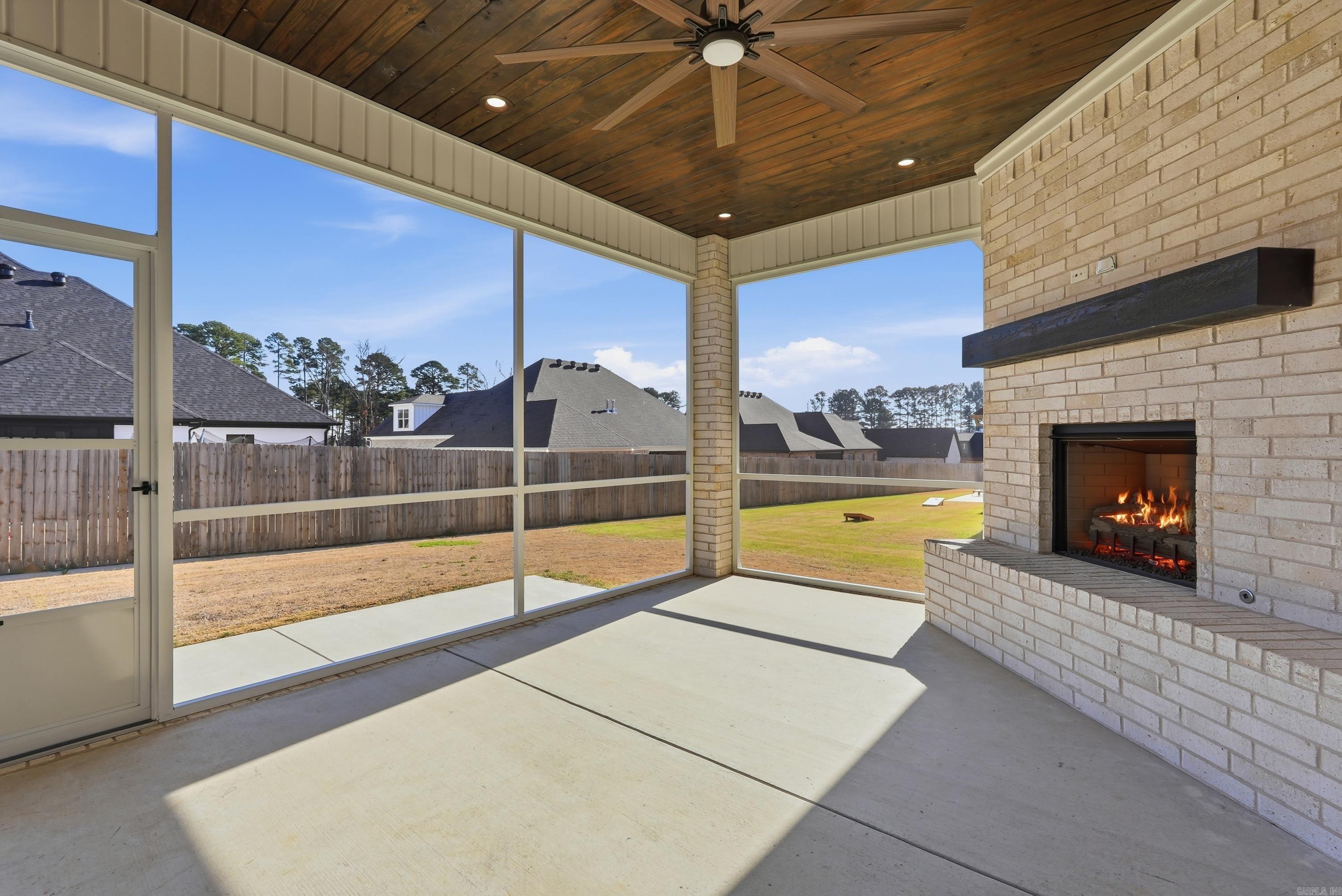 1650 Dolphin Drive