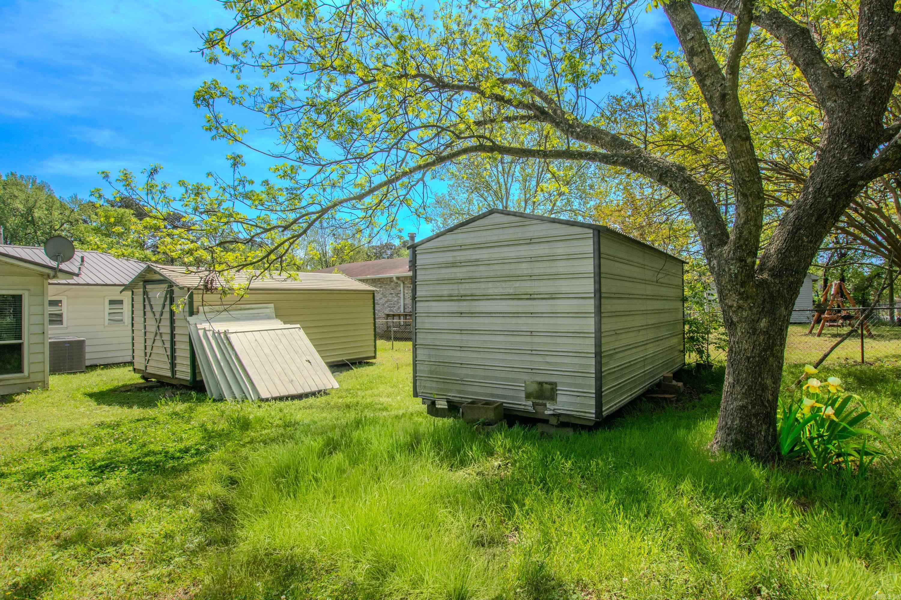 2616 Meadow Lane