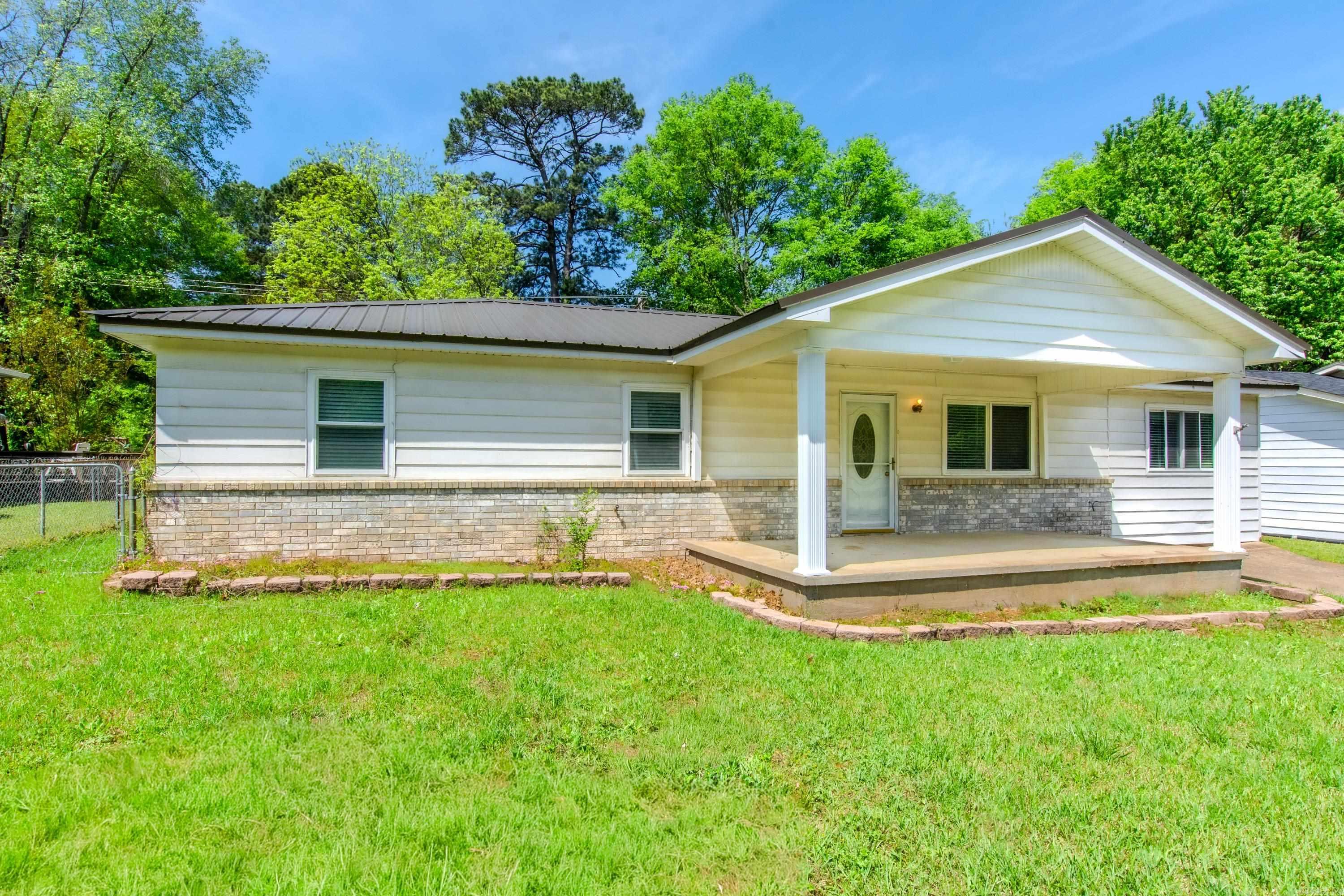2616 Meadow Lane
