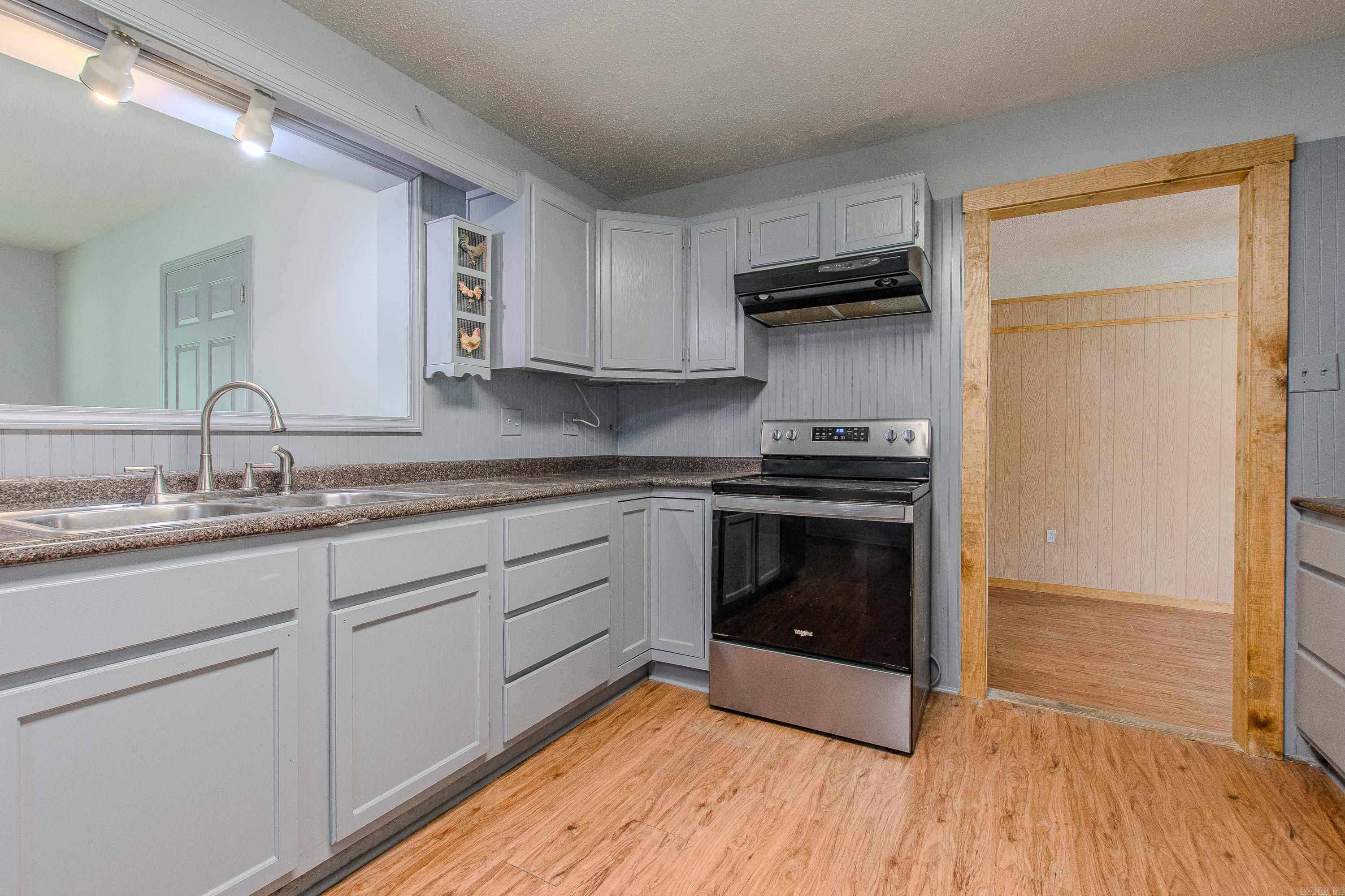 2616 Meadow Lane