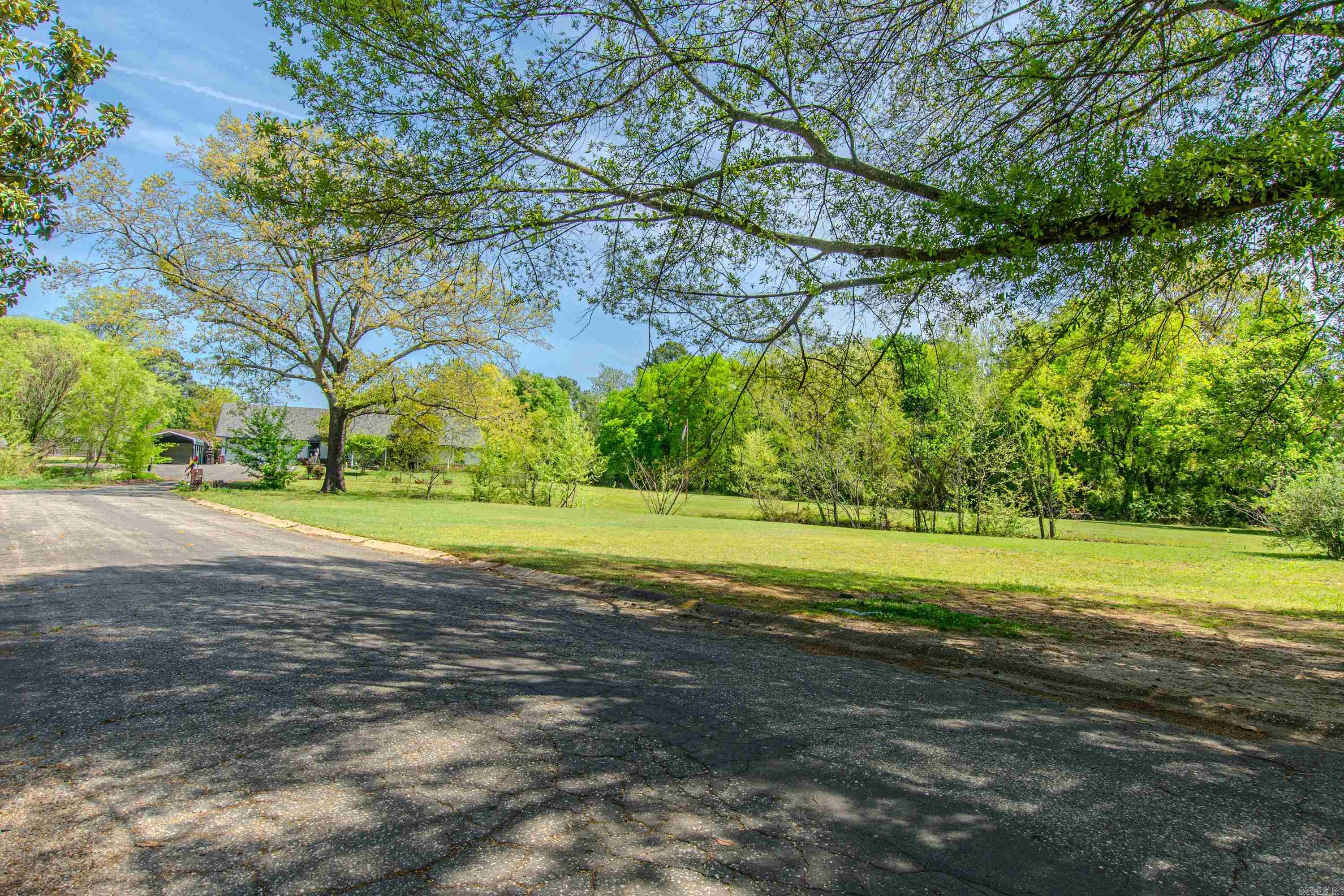 2616 Meadow Lane