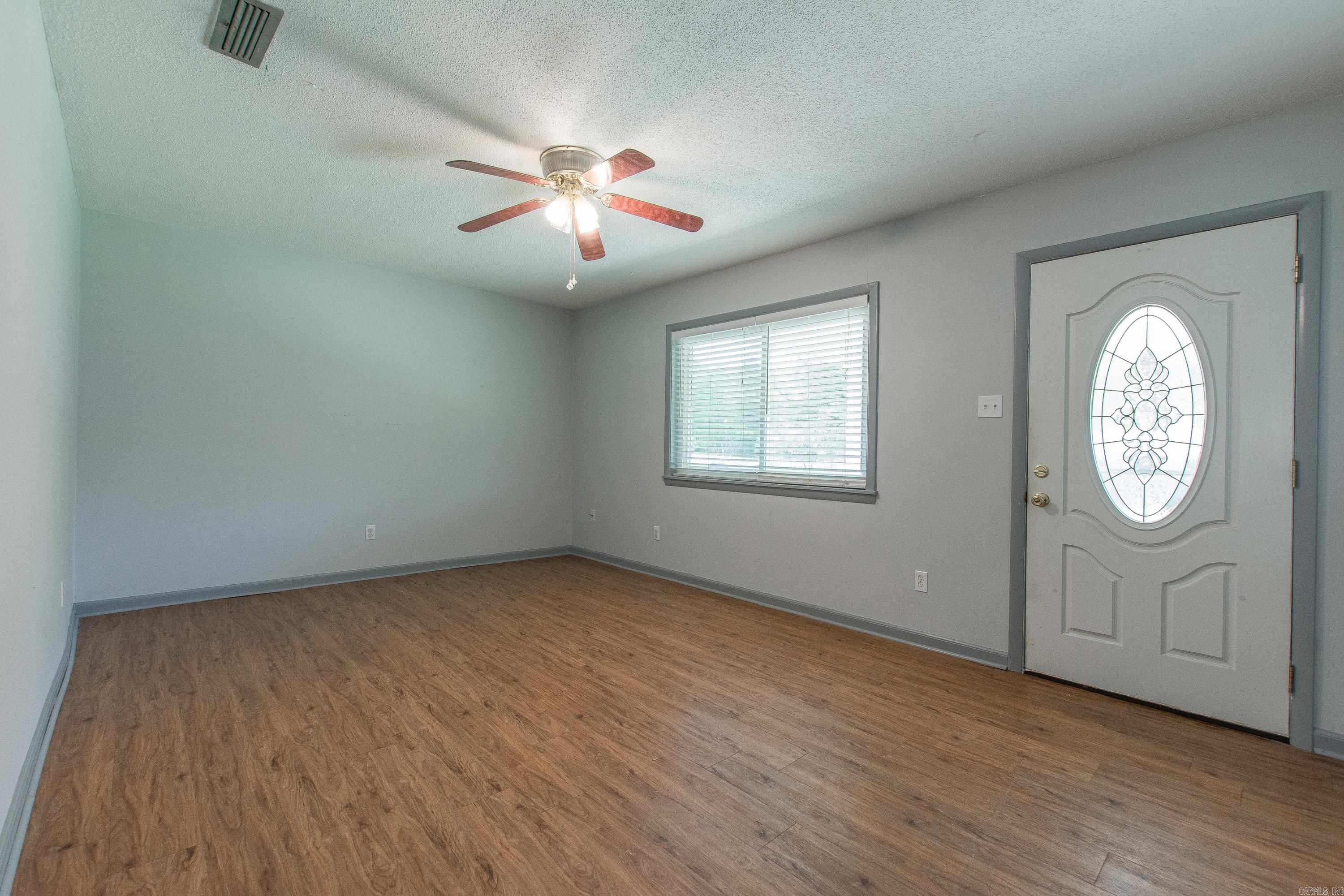 2616 Meadow Lane