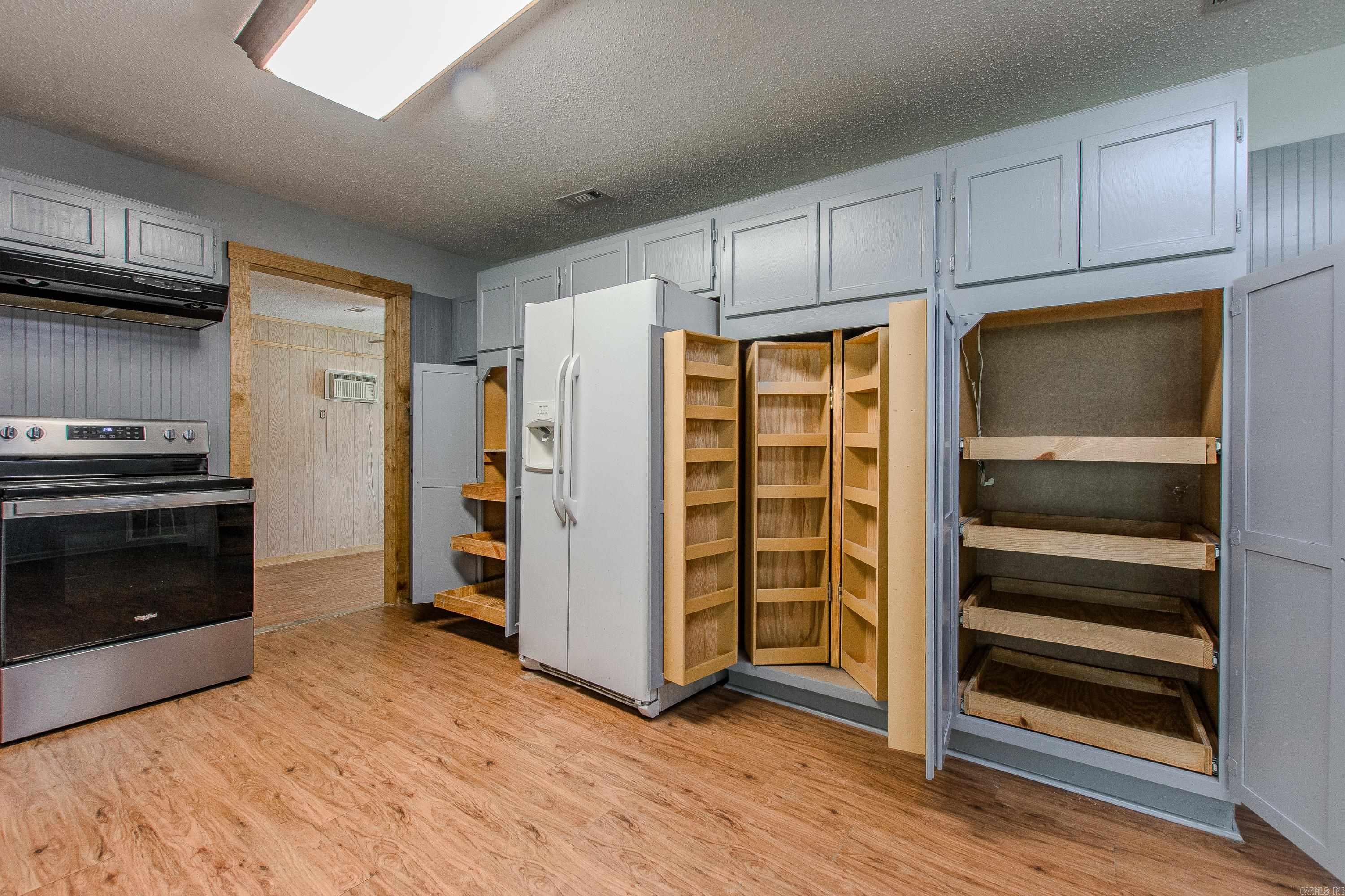 2616 Meadow Lane