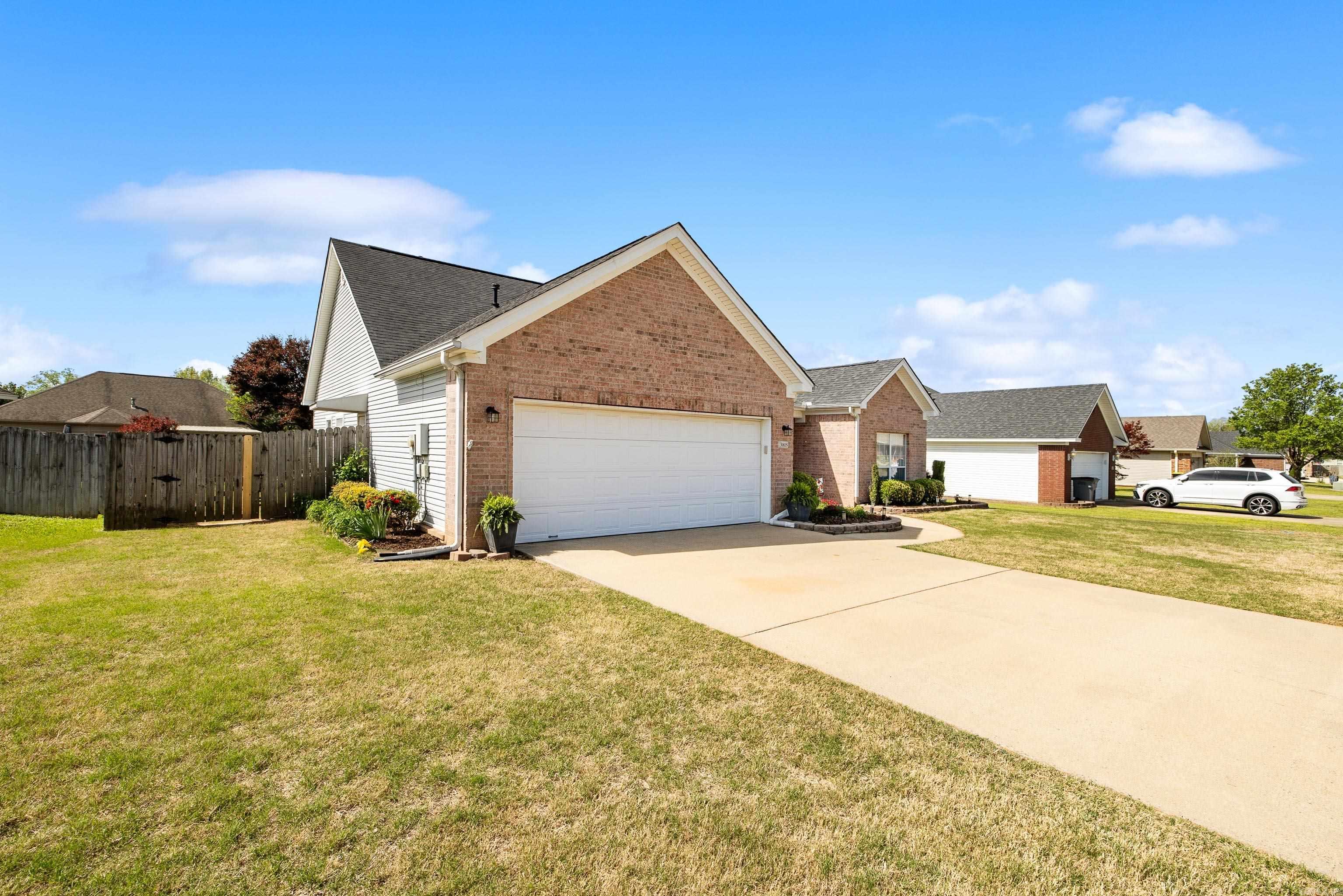 3815 Wildflower Lane