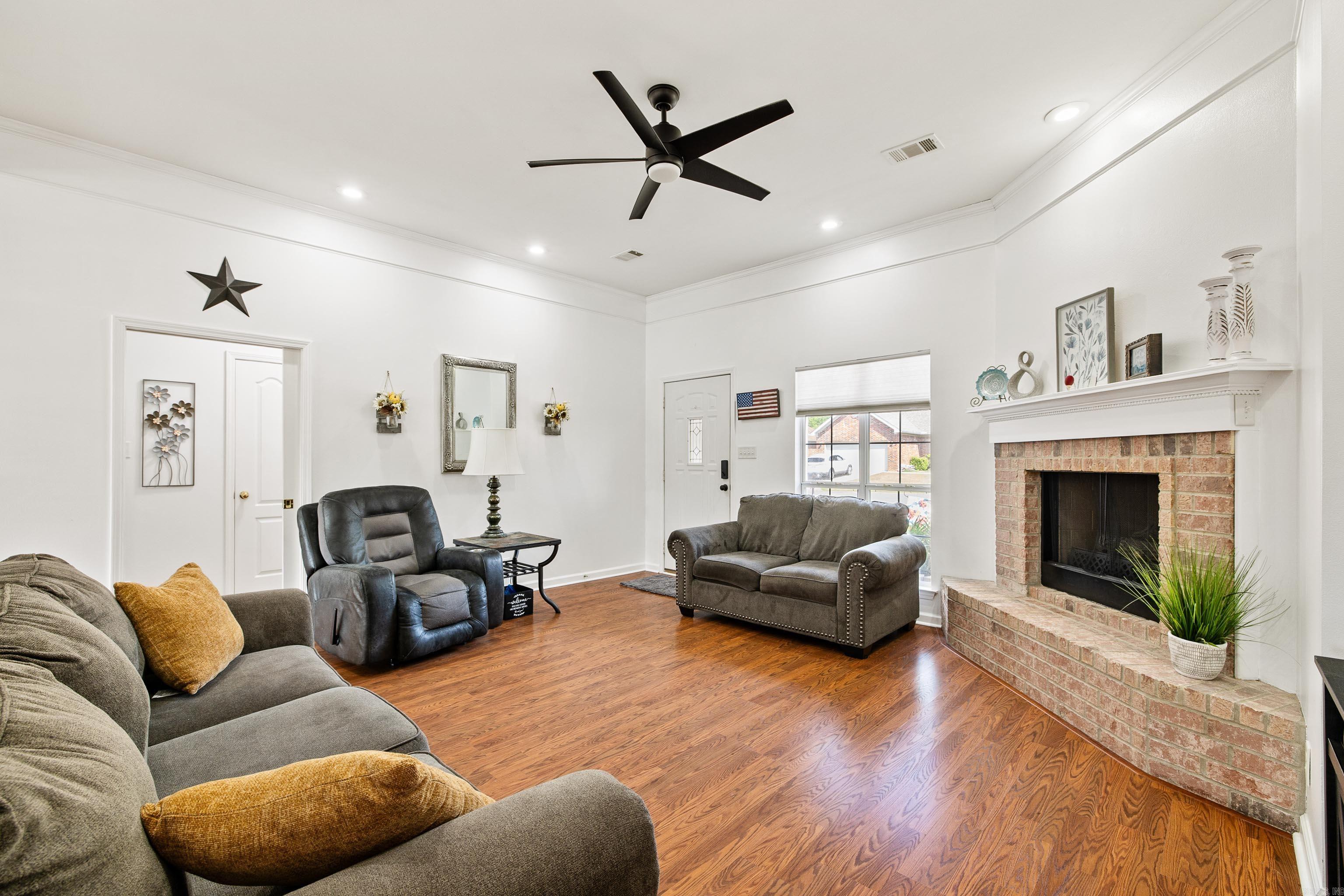 3815 Wildflower Lane