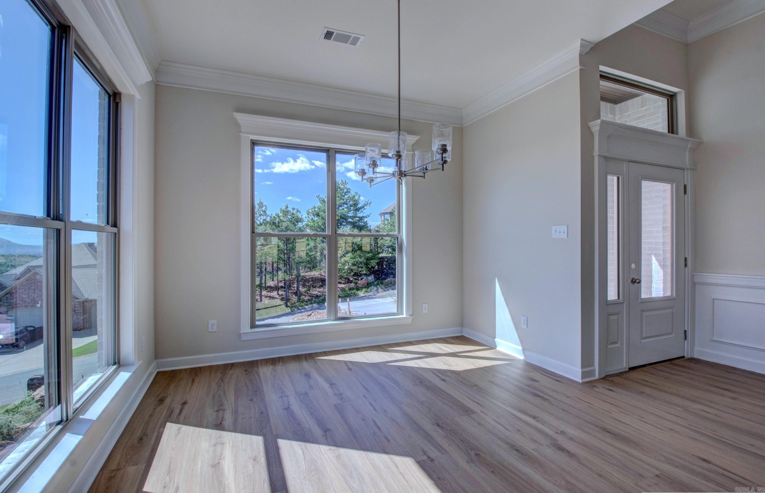 119 Crestview Drive