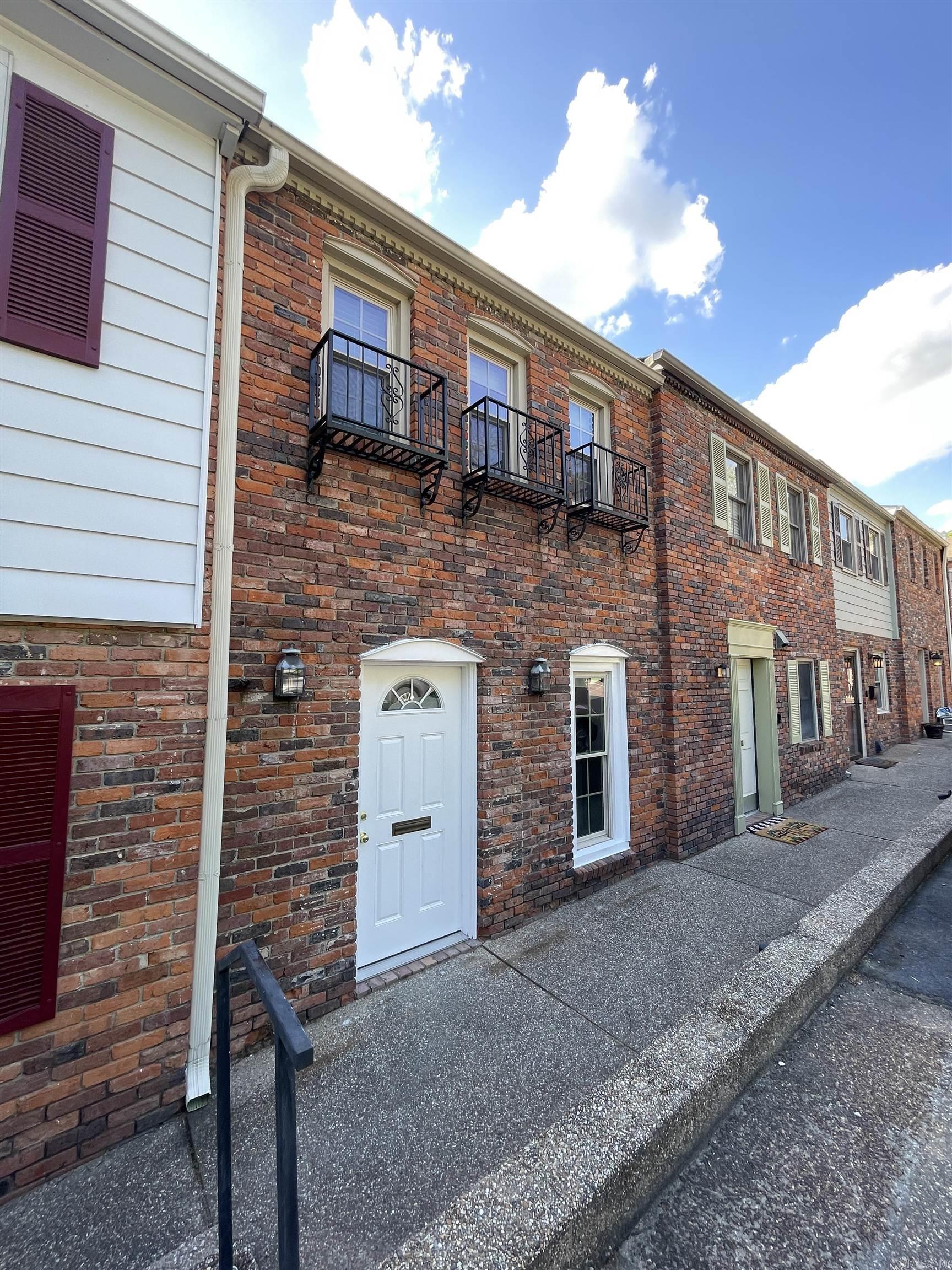 1824 N Hughes St., Apt 11