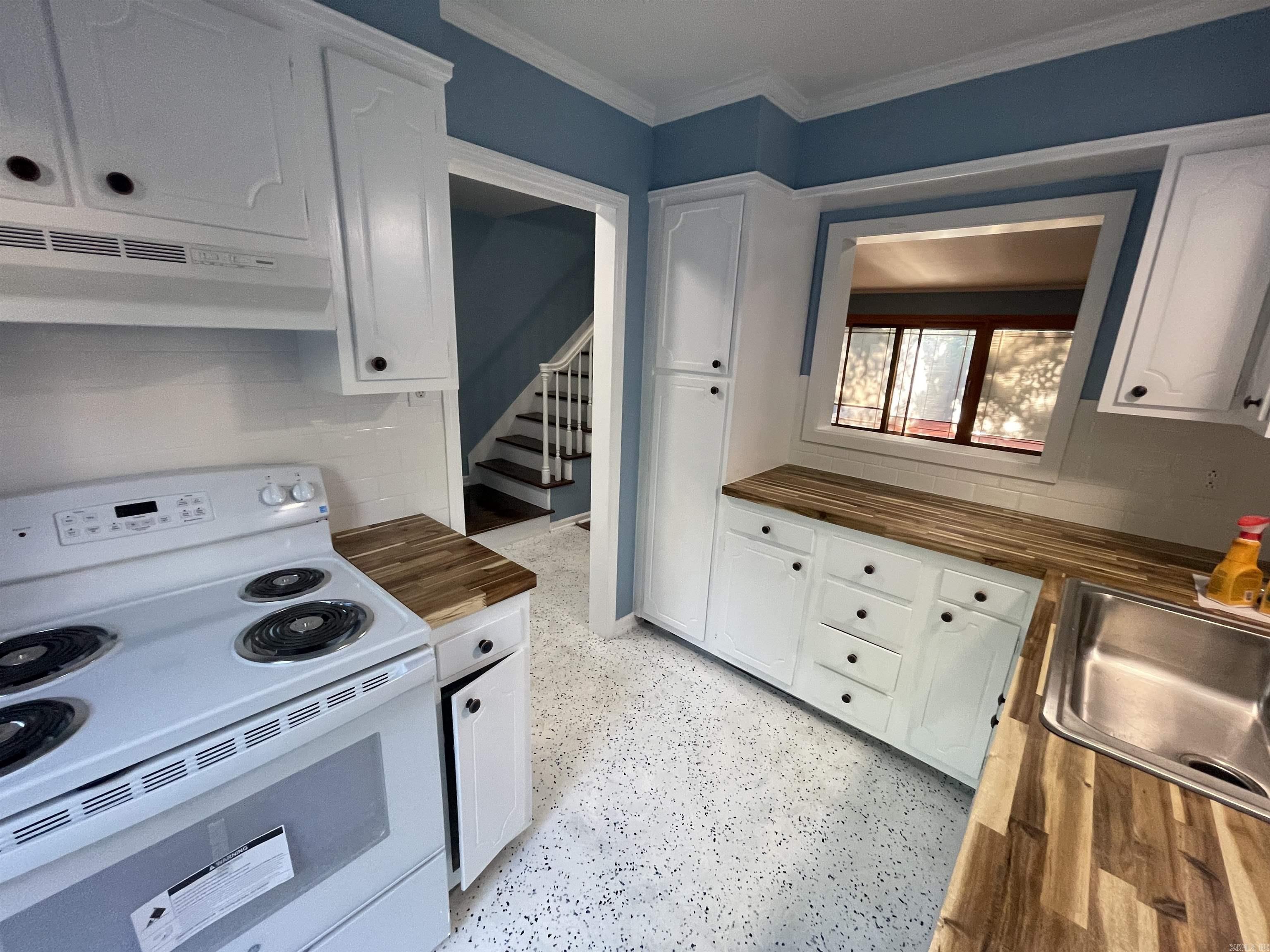 1824 N Hughes St., Apt 11