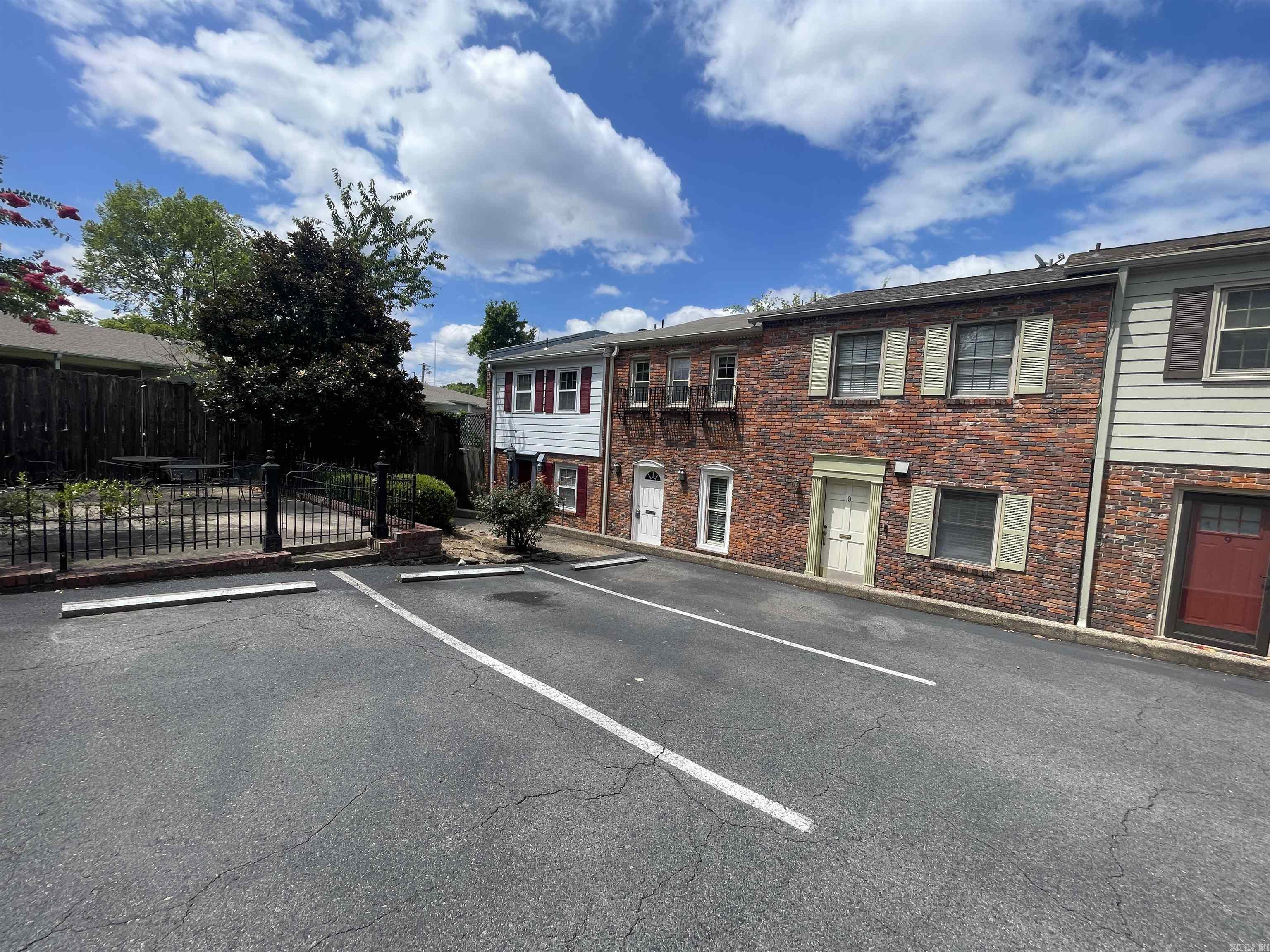 1824 N Hughes St., Apt 11