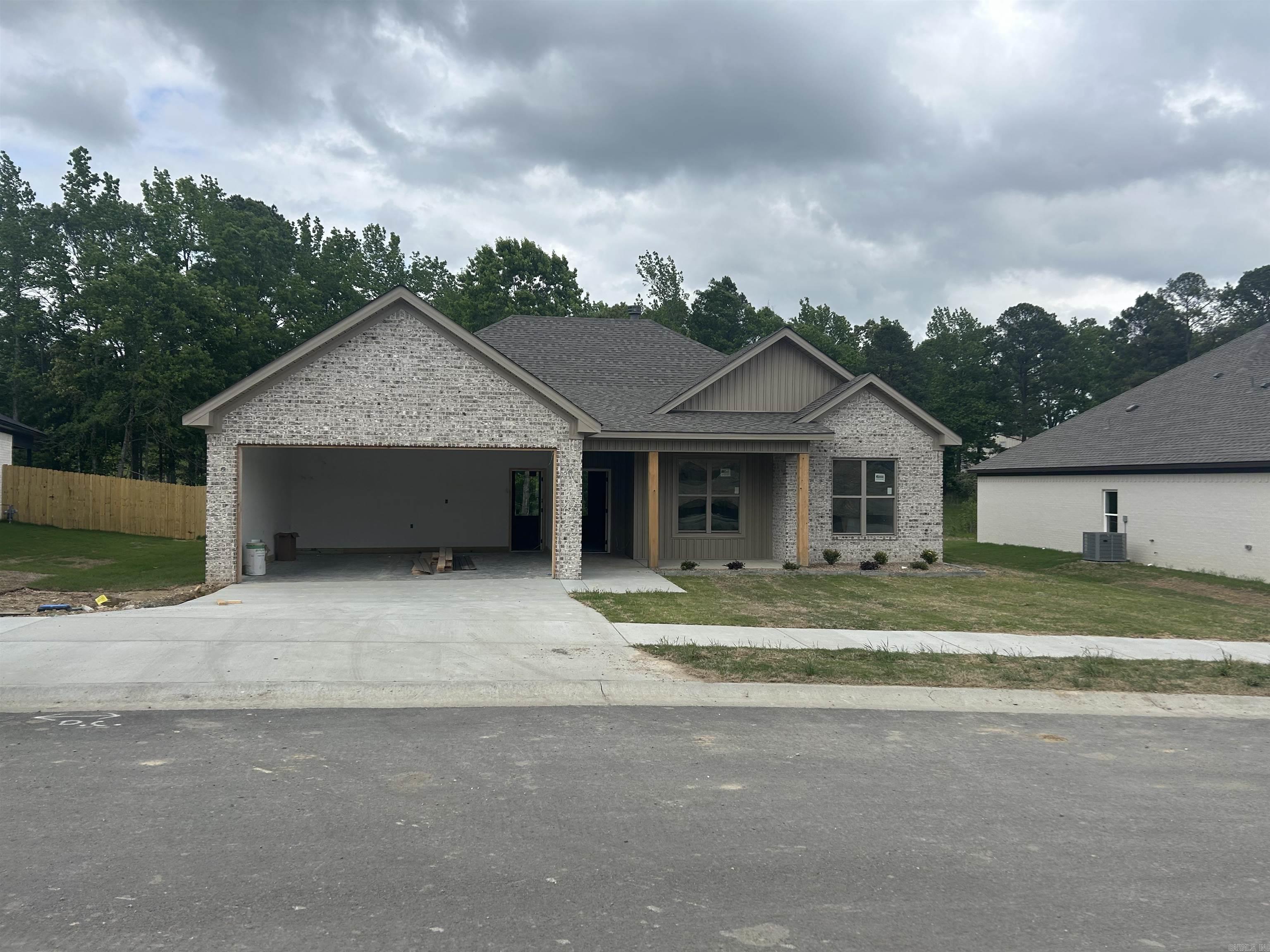 4042 Marshall Way