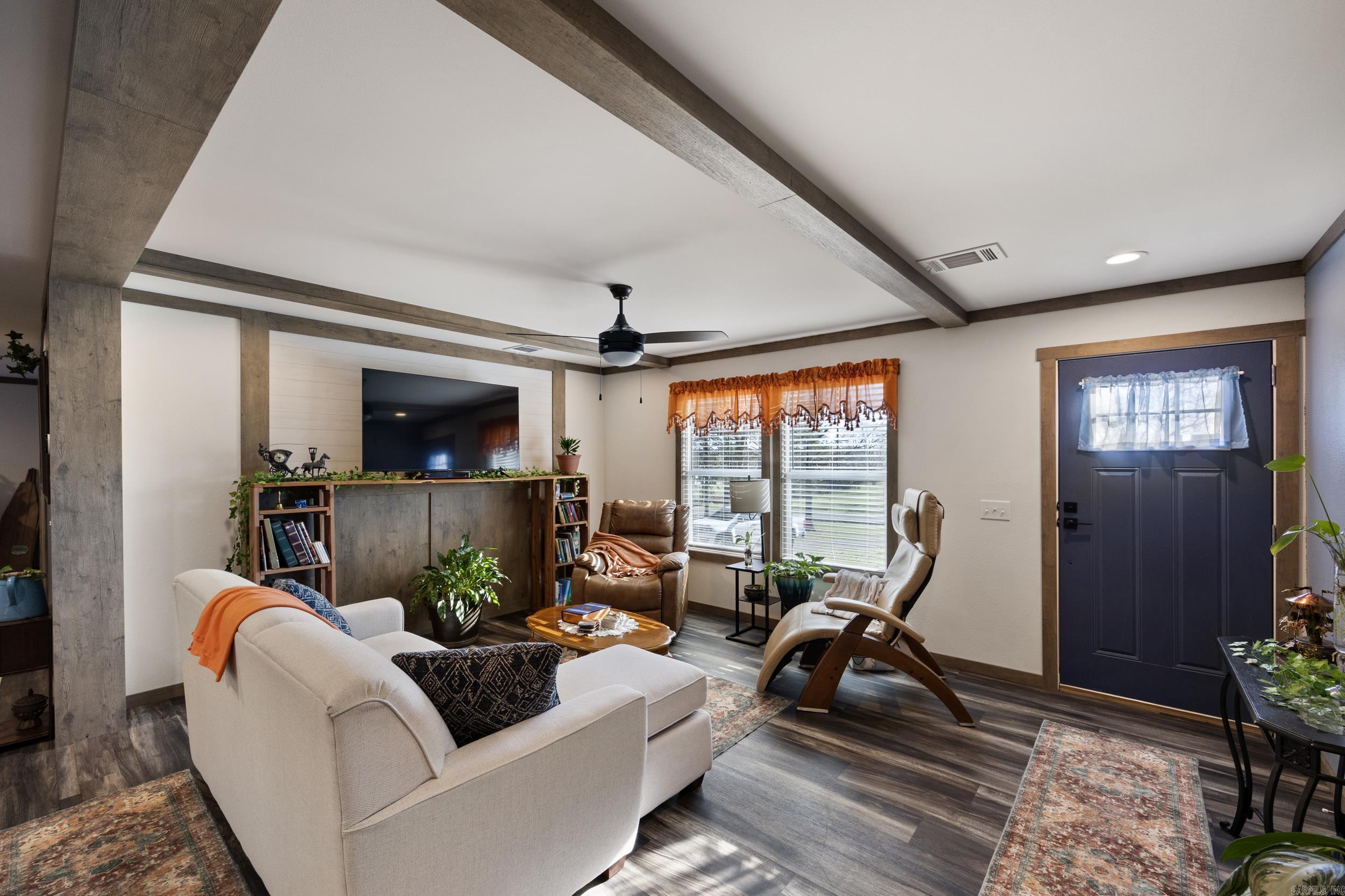 31 Huett Lane