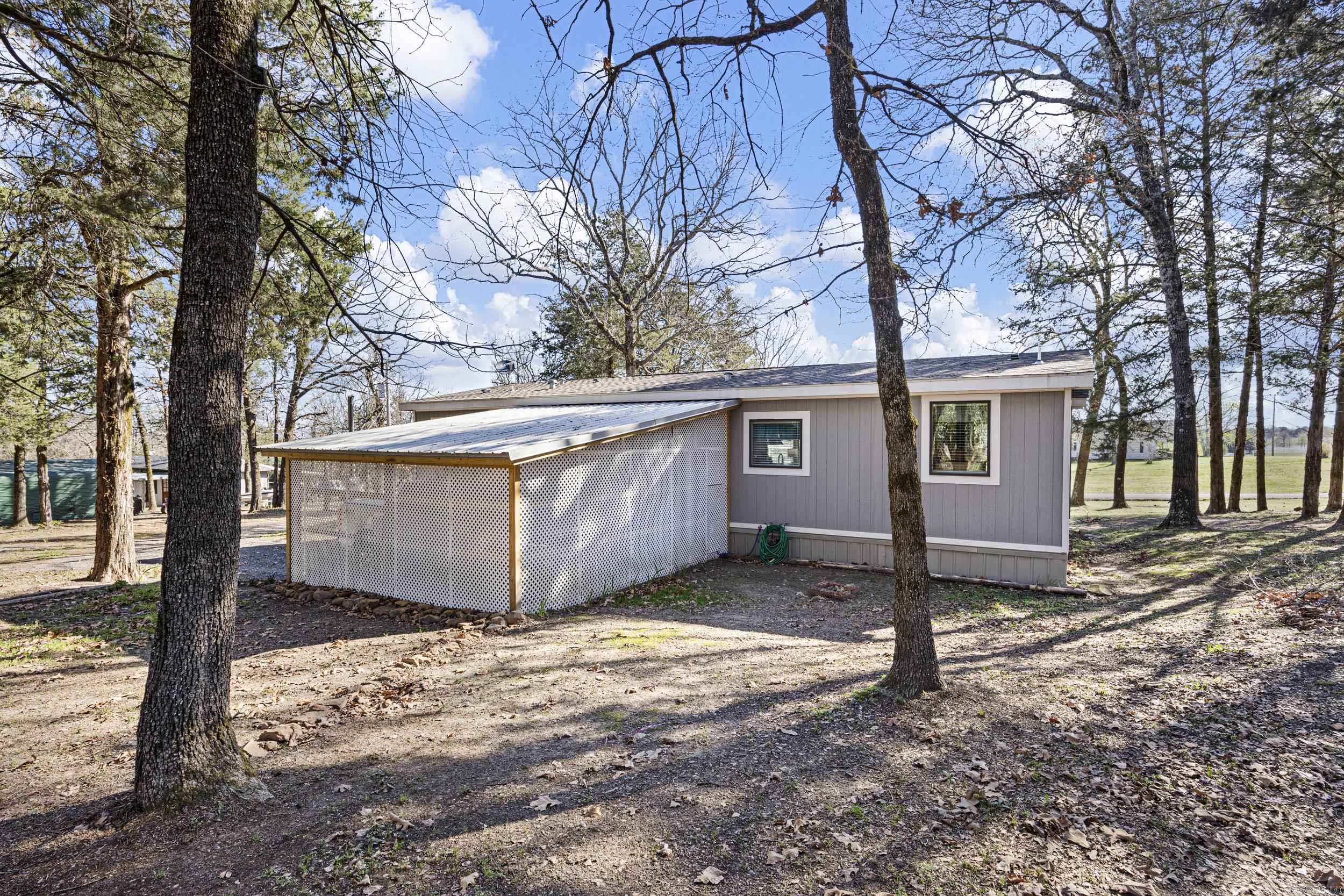 31 Huett Lane