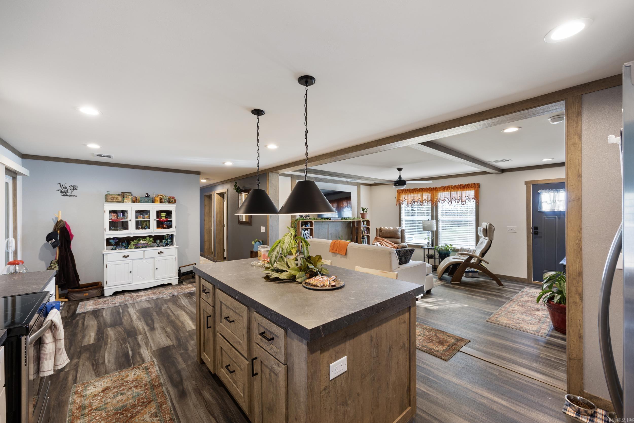 31 Huett Lane