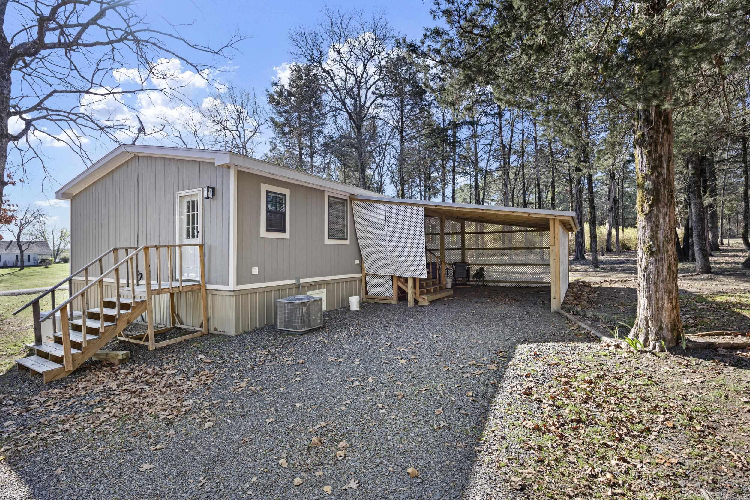 31 Huett Lane