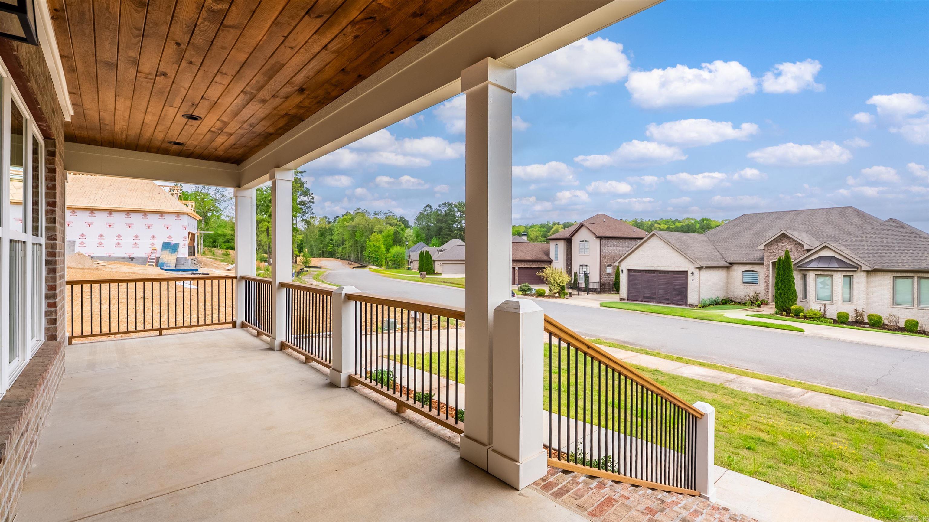 9 West Lake Lane