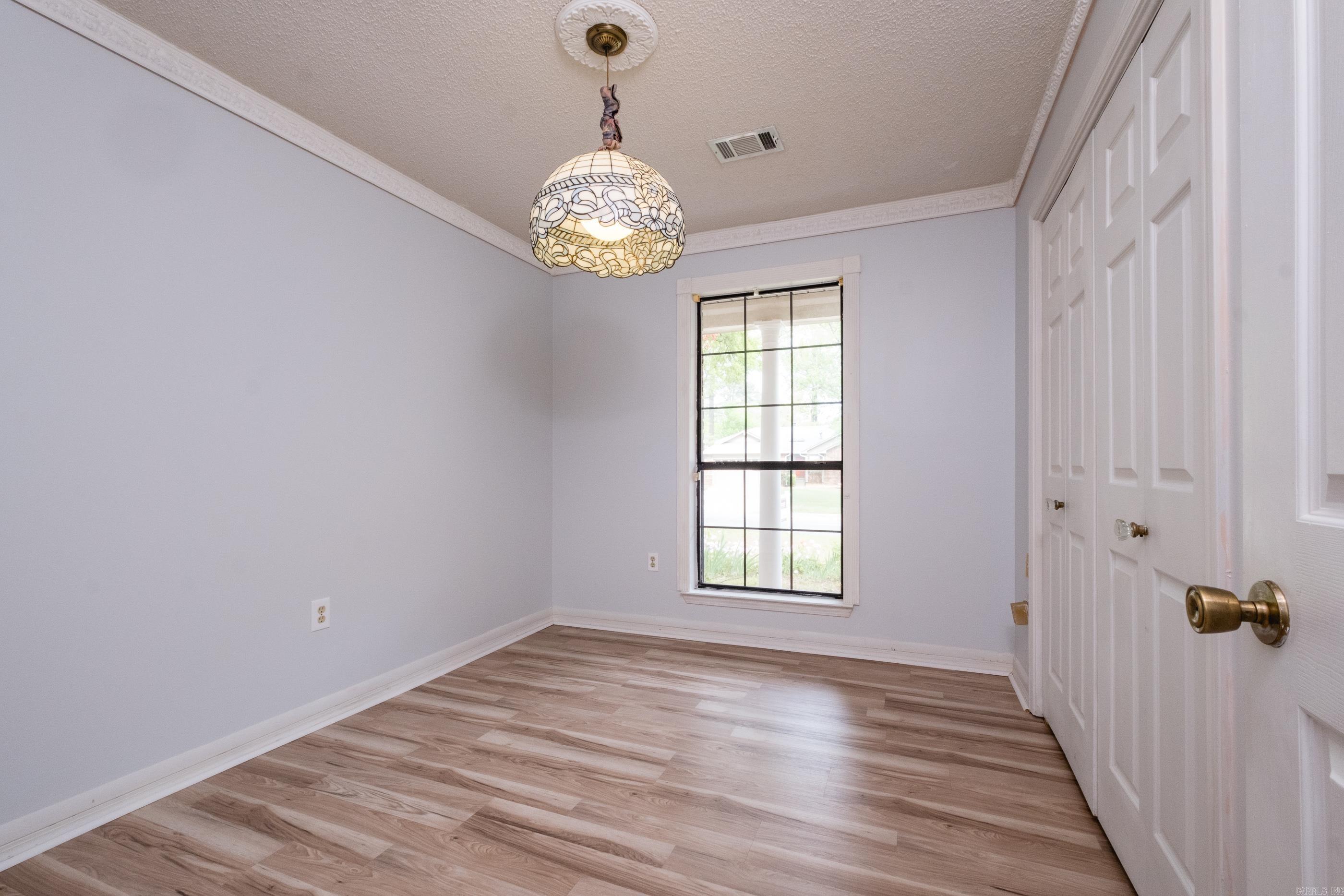 8 Tracy Austin Ct