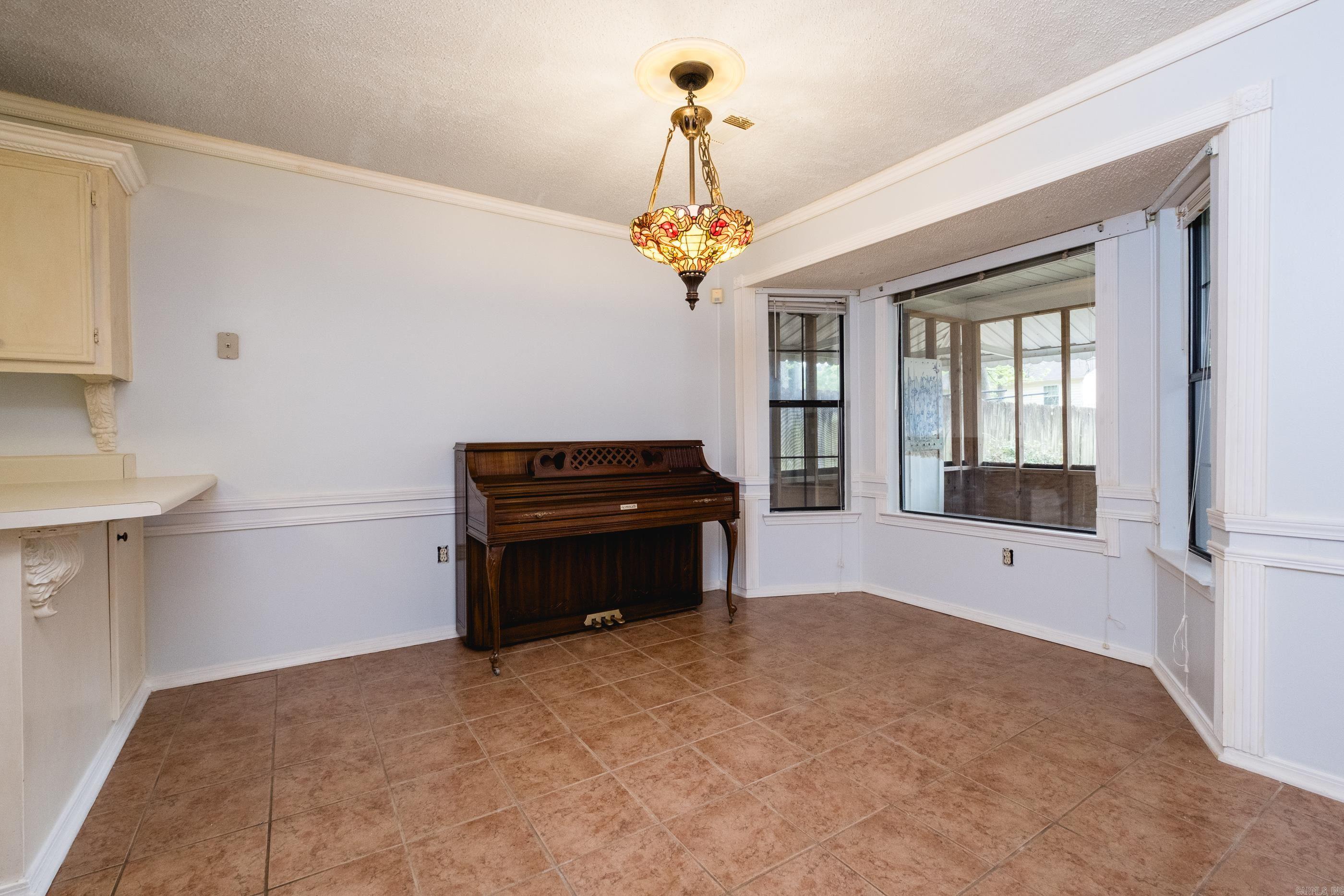 8 Tracy Austin Ct