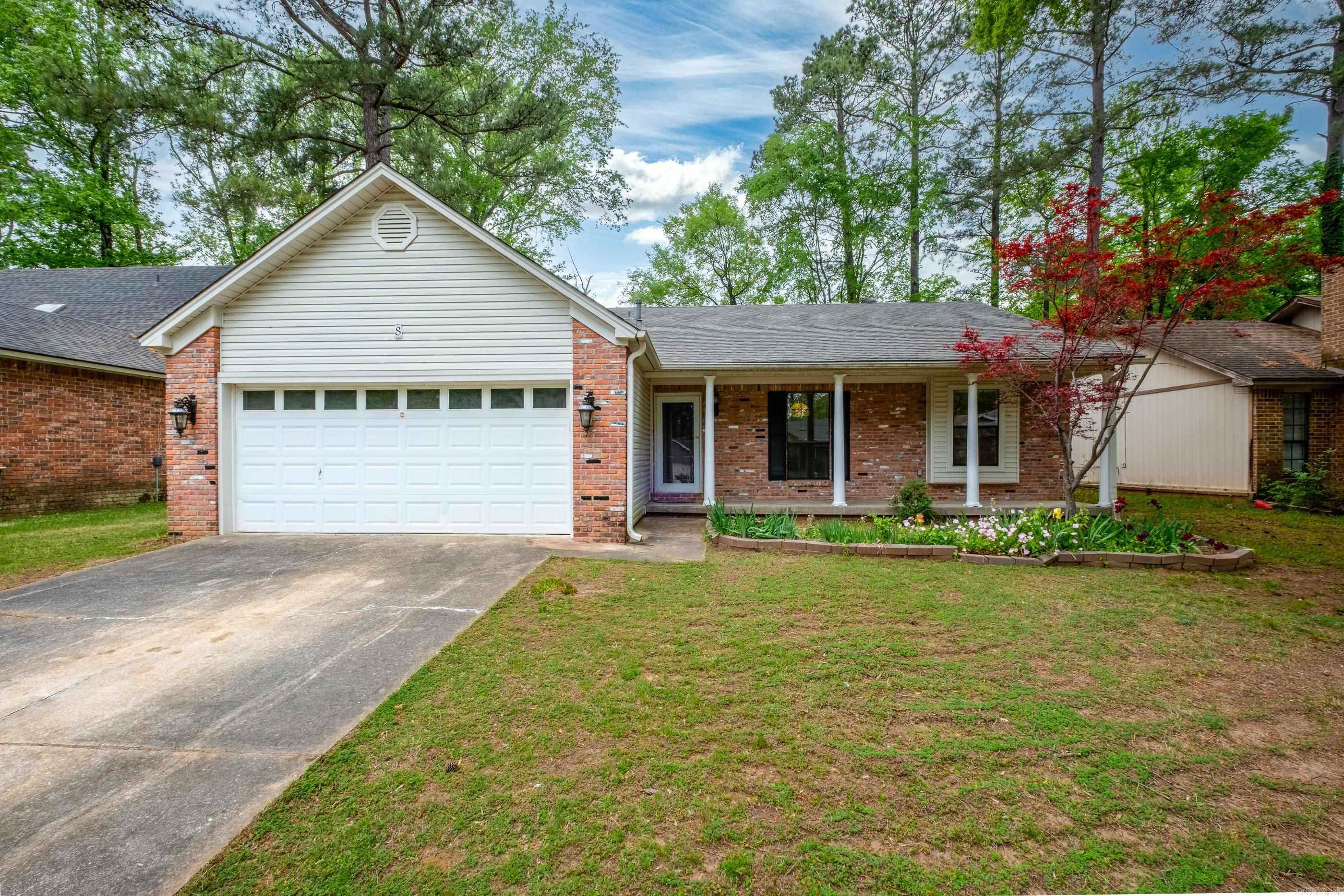 8 Tracy Austin Ct