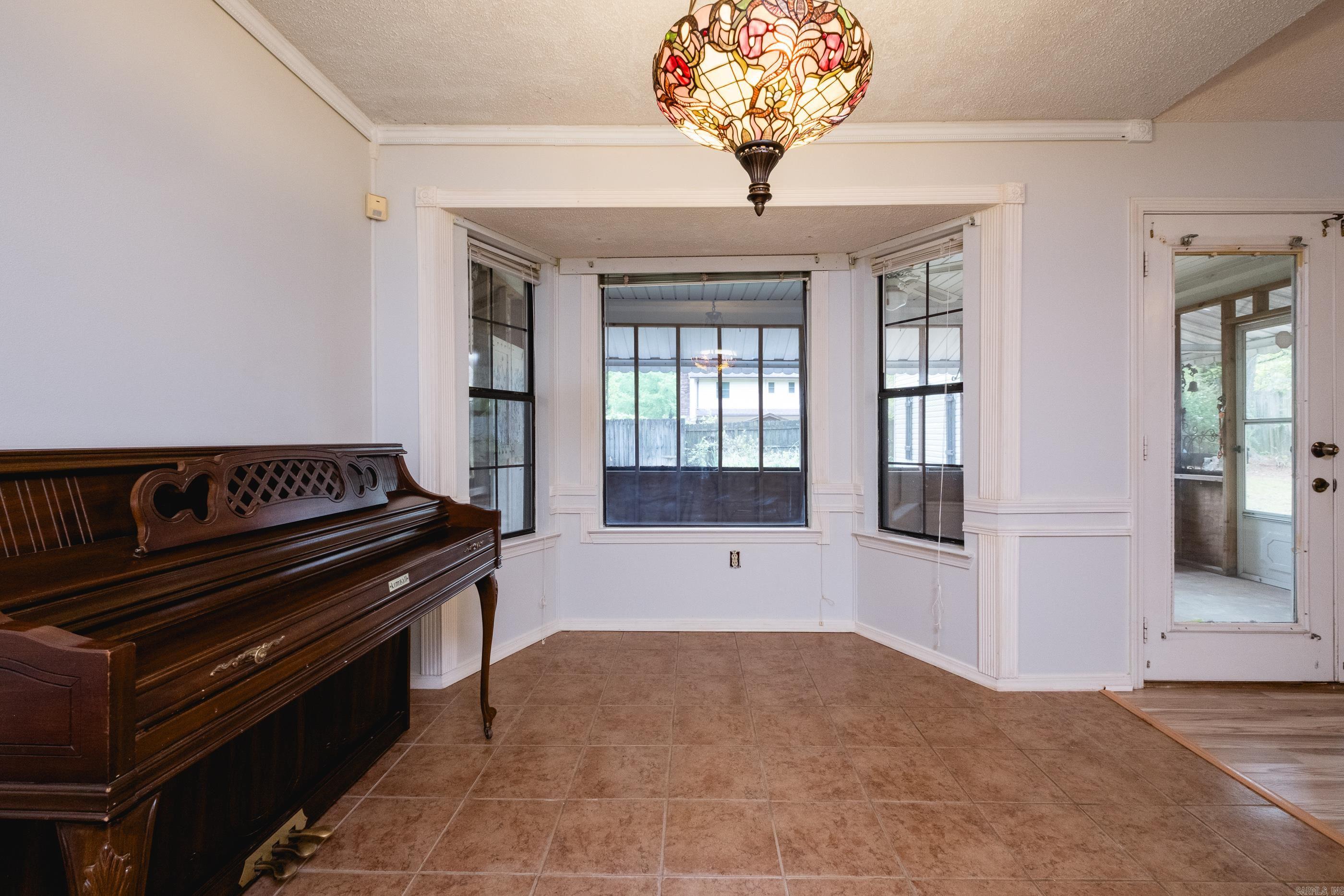 8 Tracy Austin Ct
