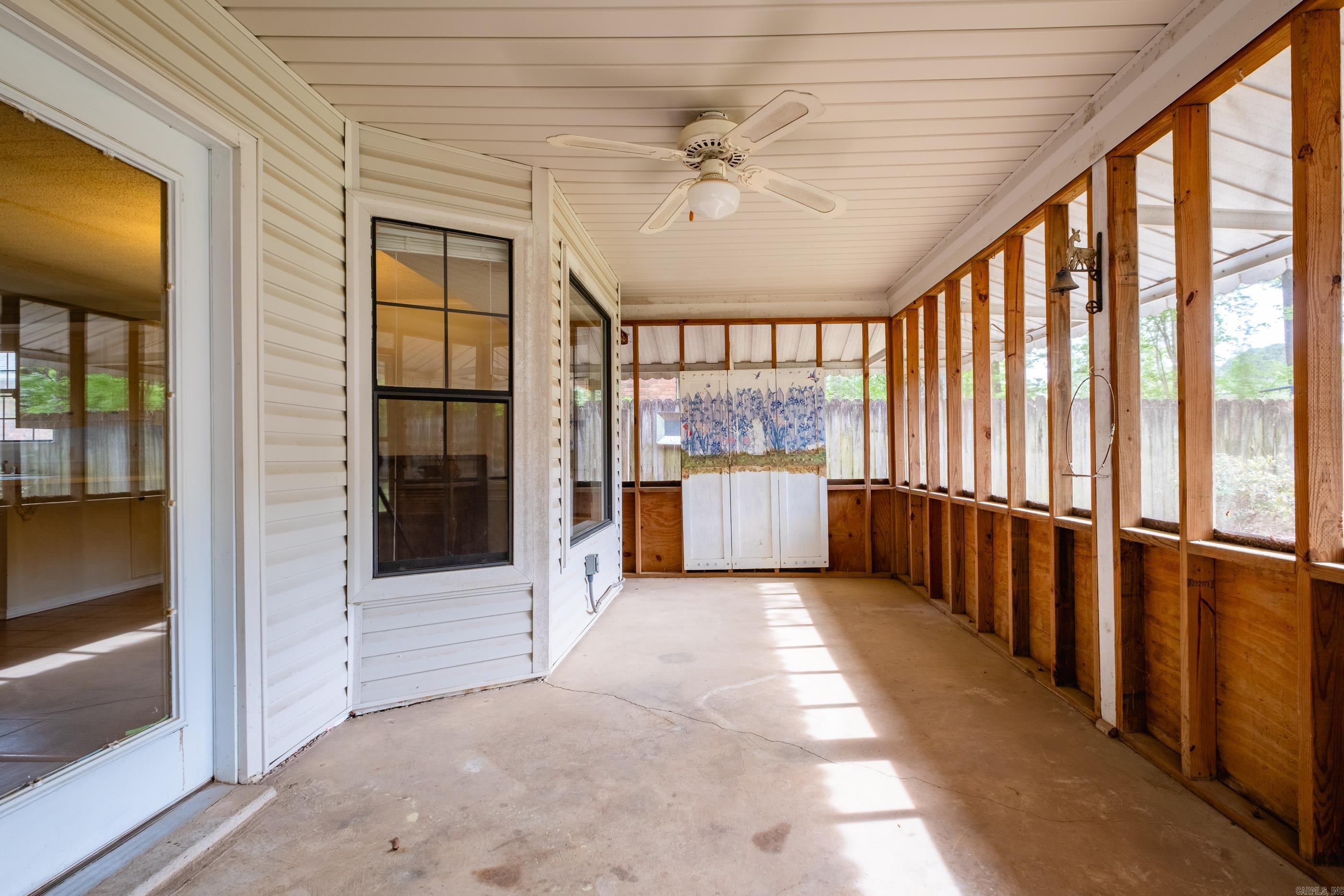 8 Tracy Austin Ct