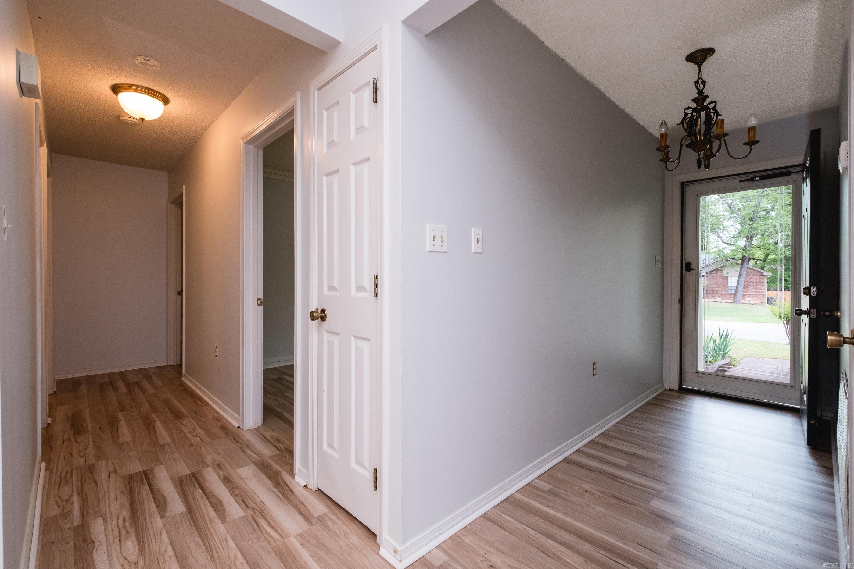 8 Tracy Austin Ct