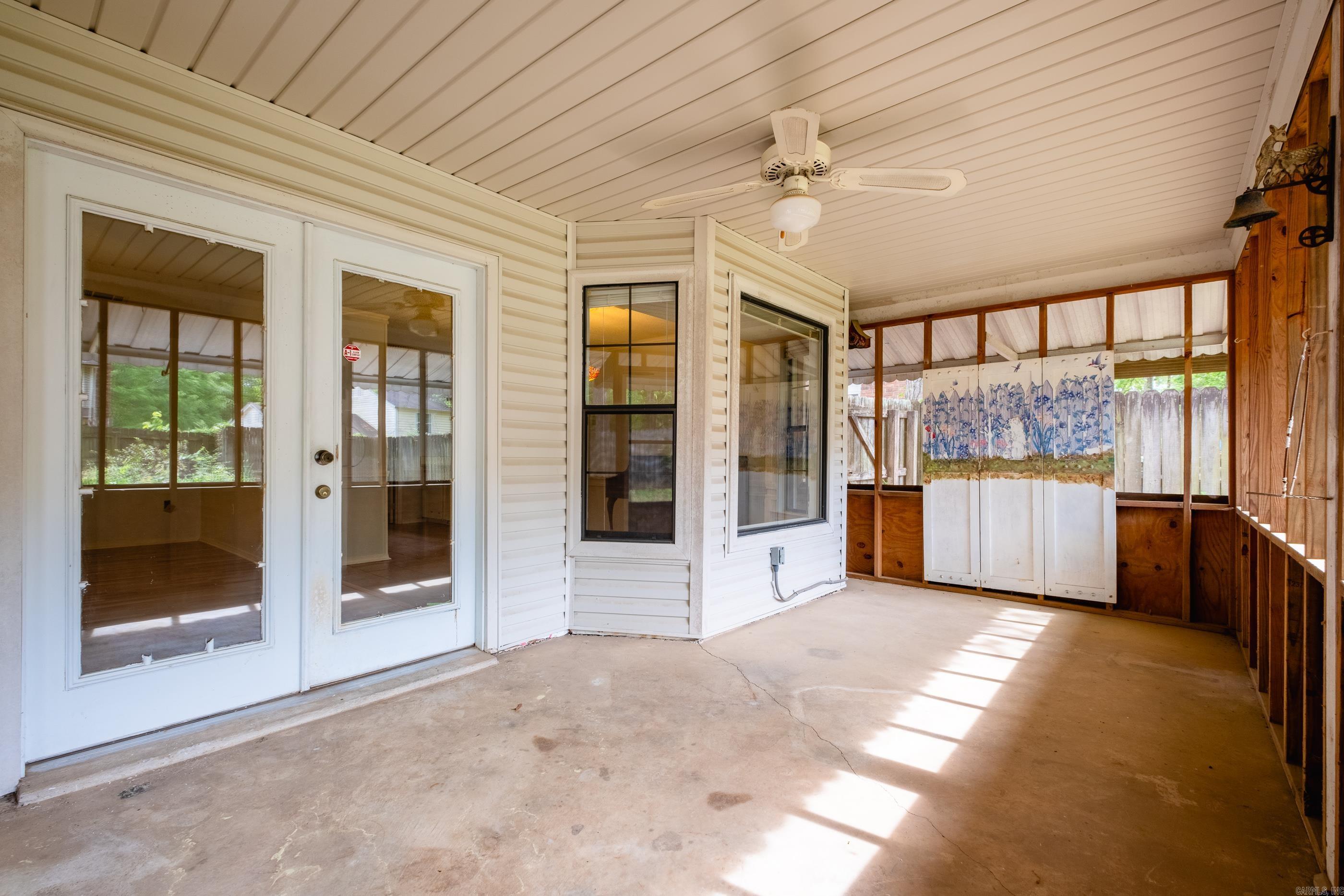 8 Tracy Austin Ct