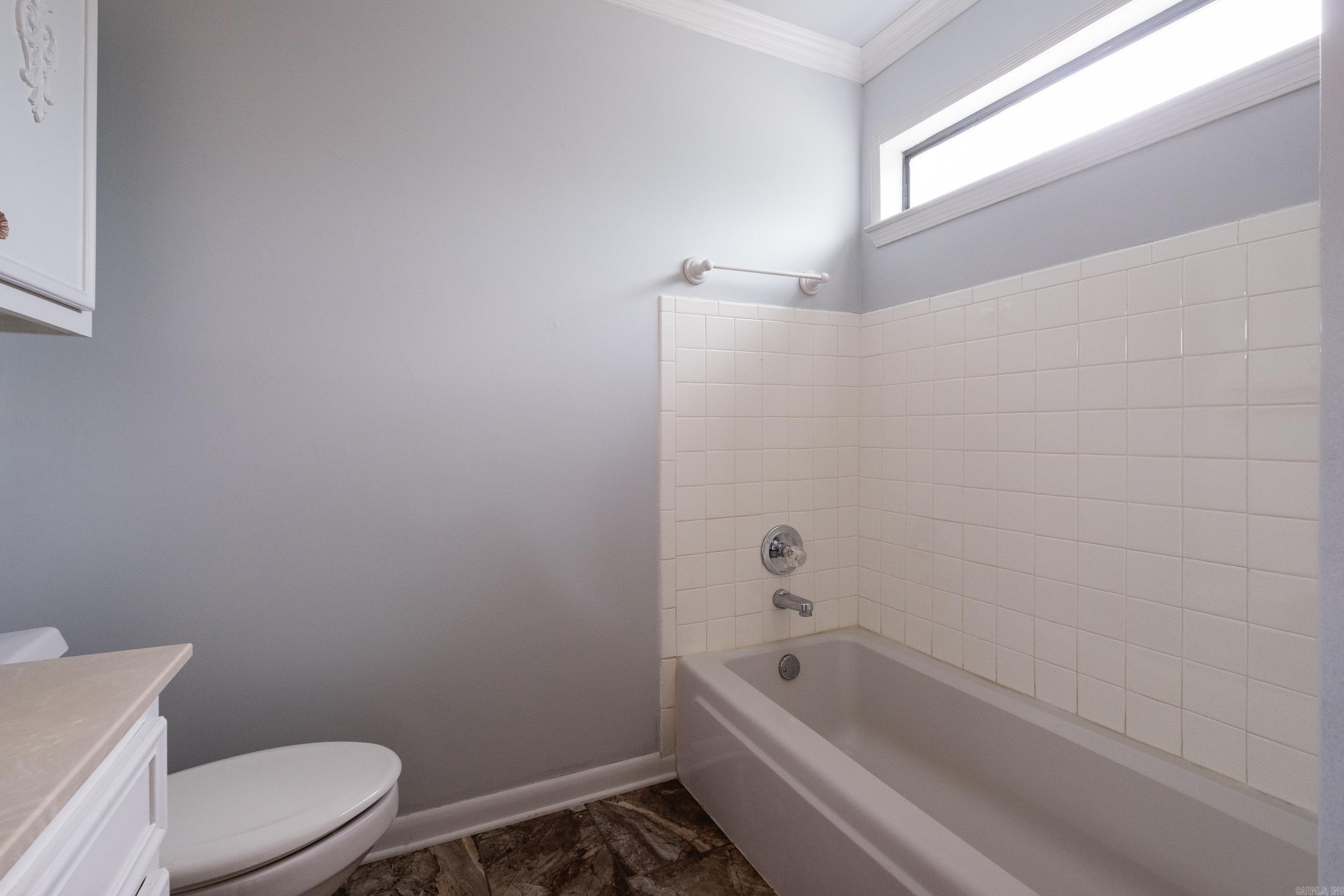 8 Tracy Austin Ct