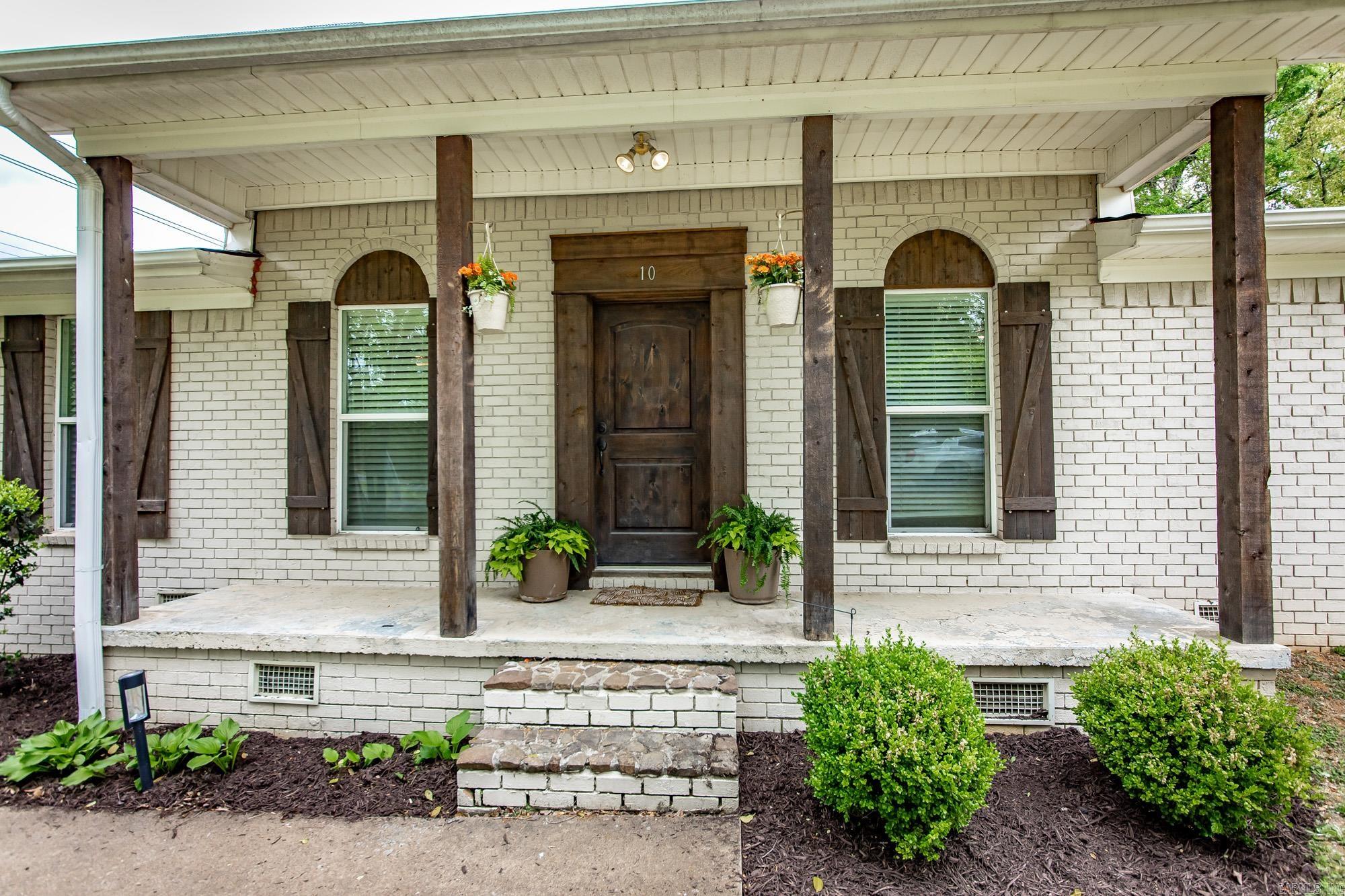 10 Pinewood Street