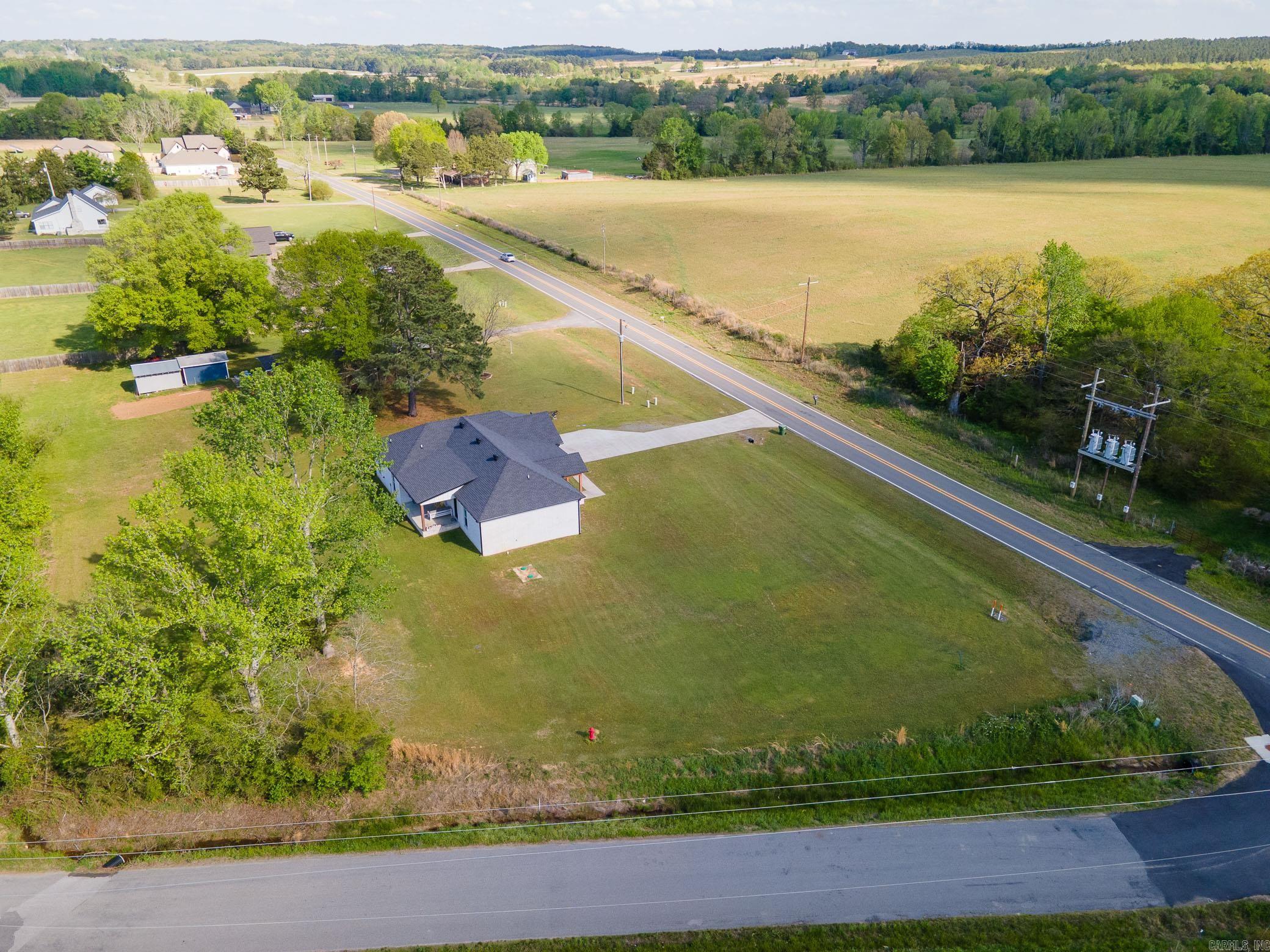 422 HWY 225 W