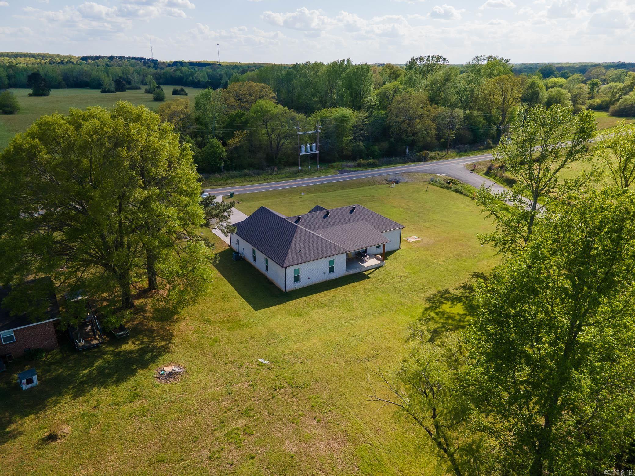 422 HWY 225 W