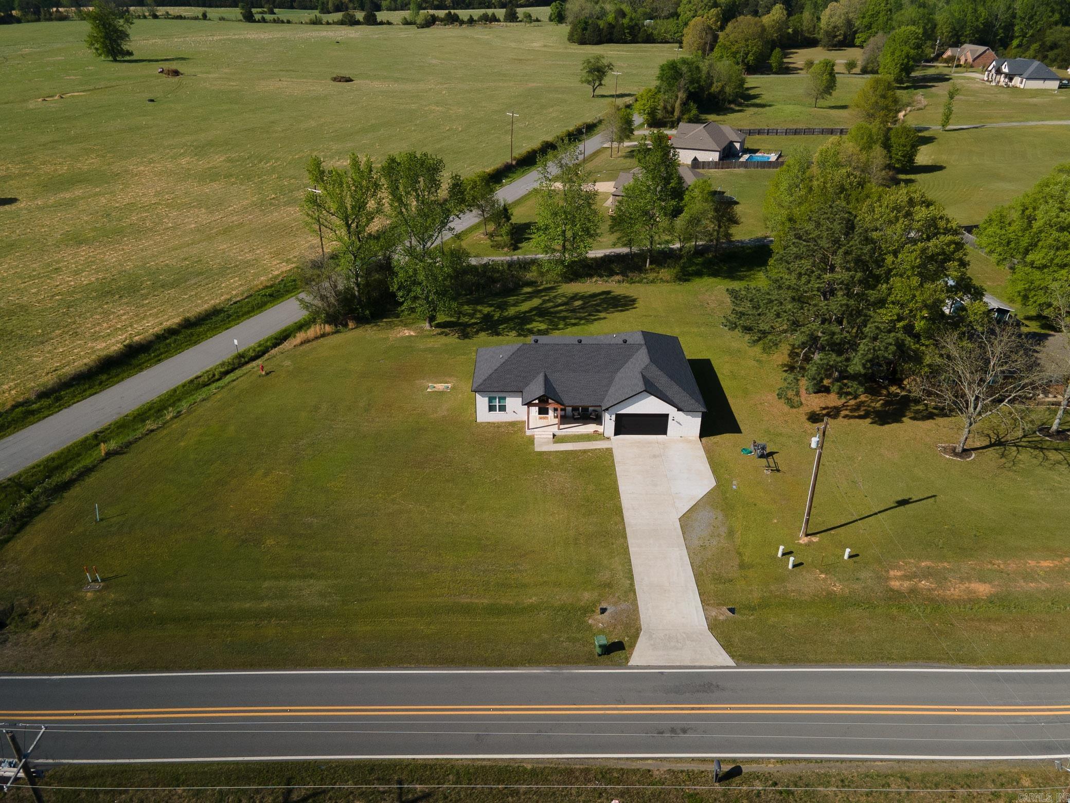 422 HWY 225 W