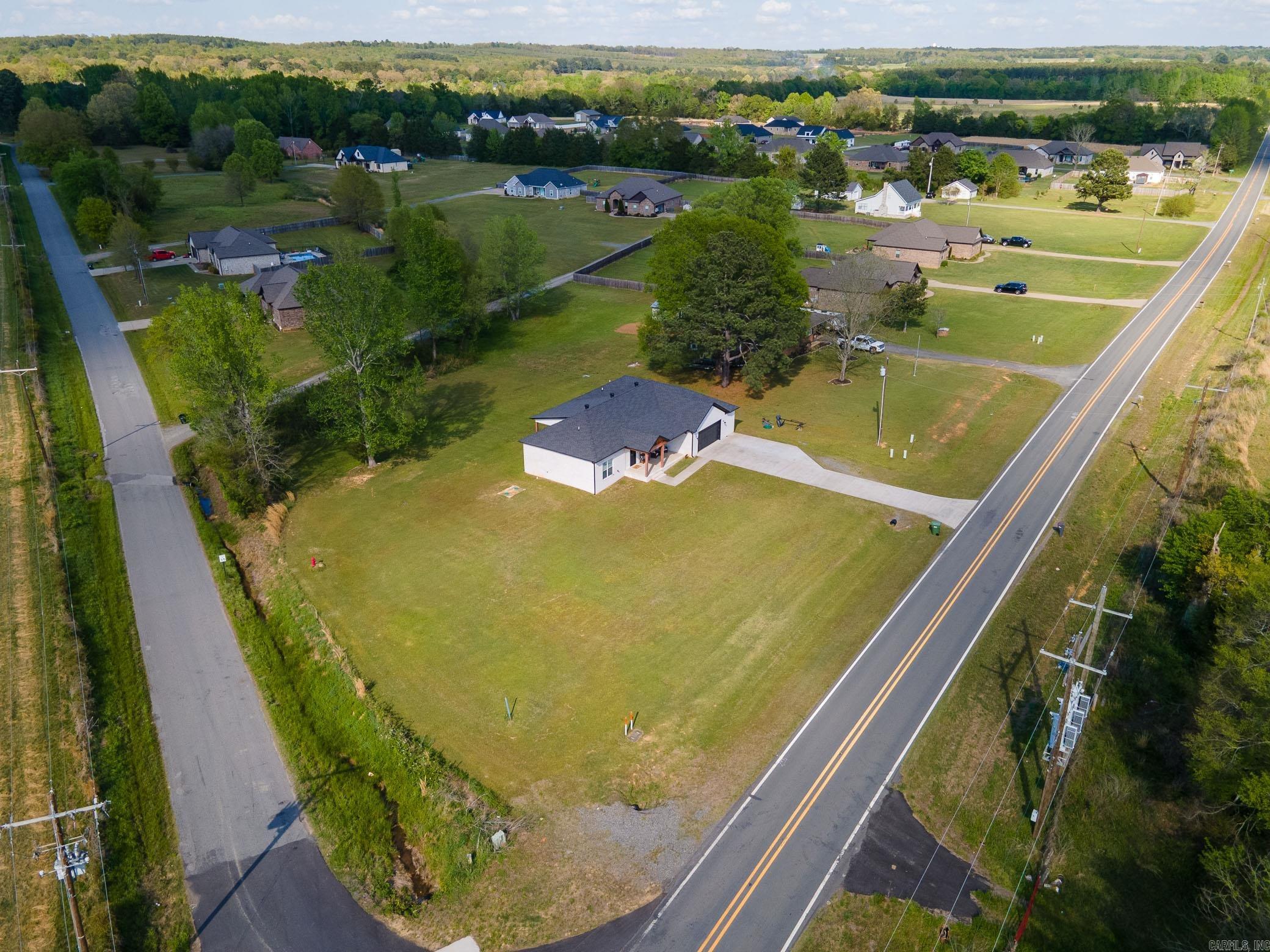 422 HWY 225 W