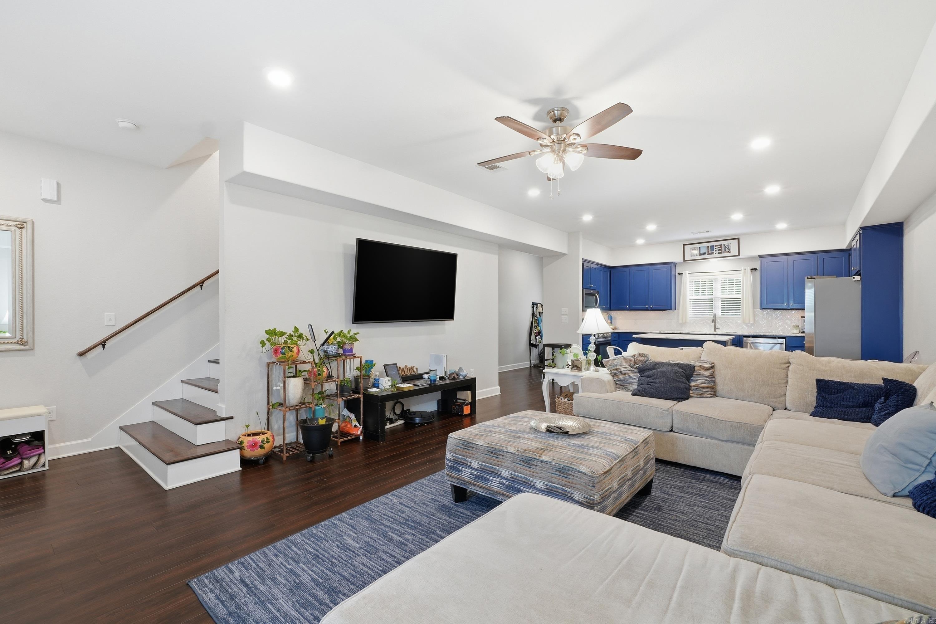 2921 Gillis Drive