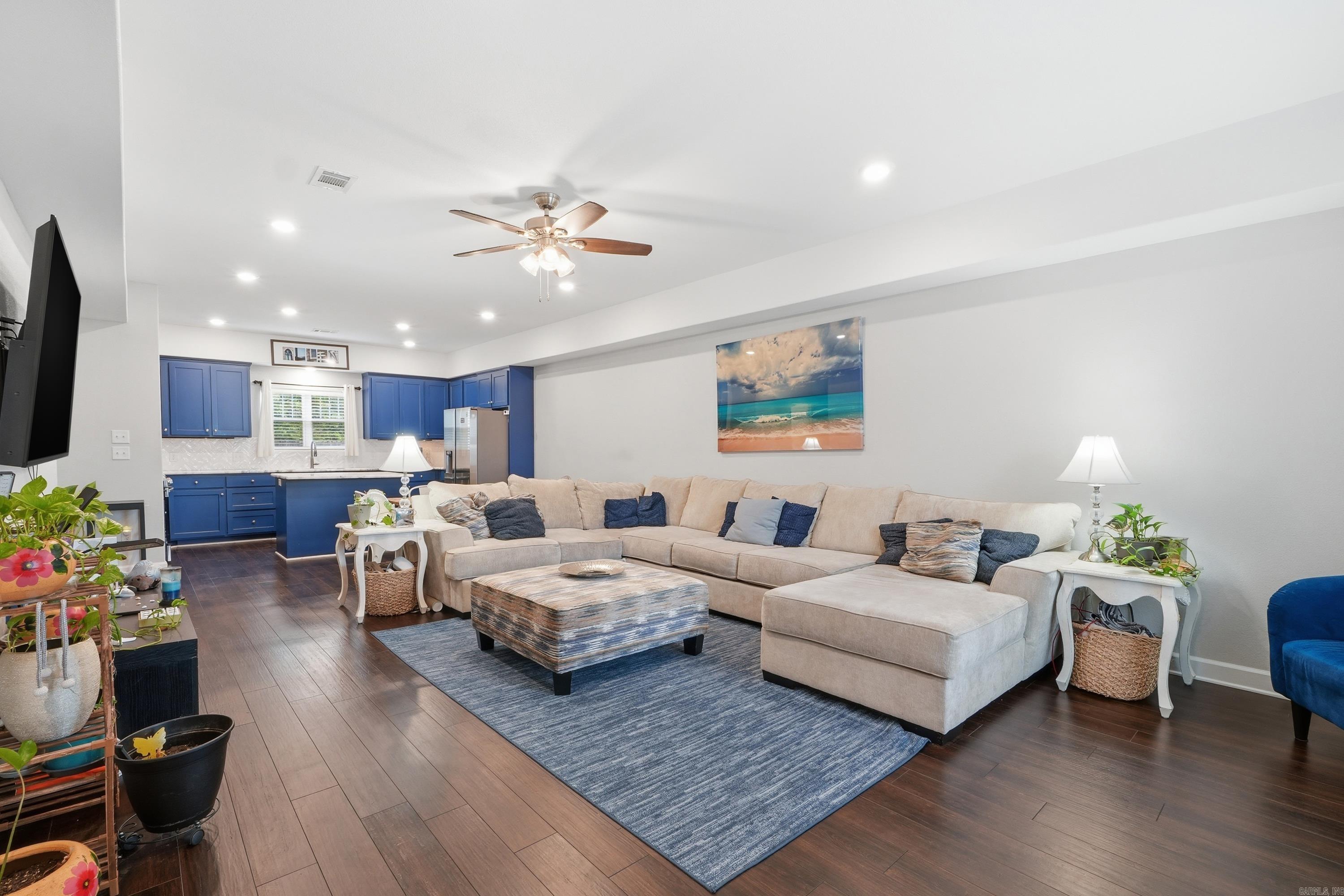 2921 Gillis Drive