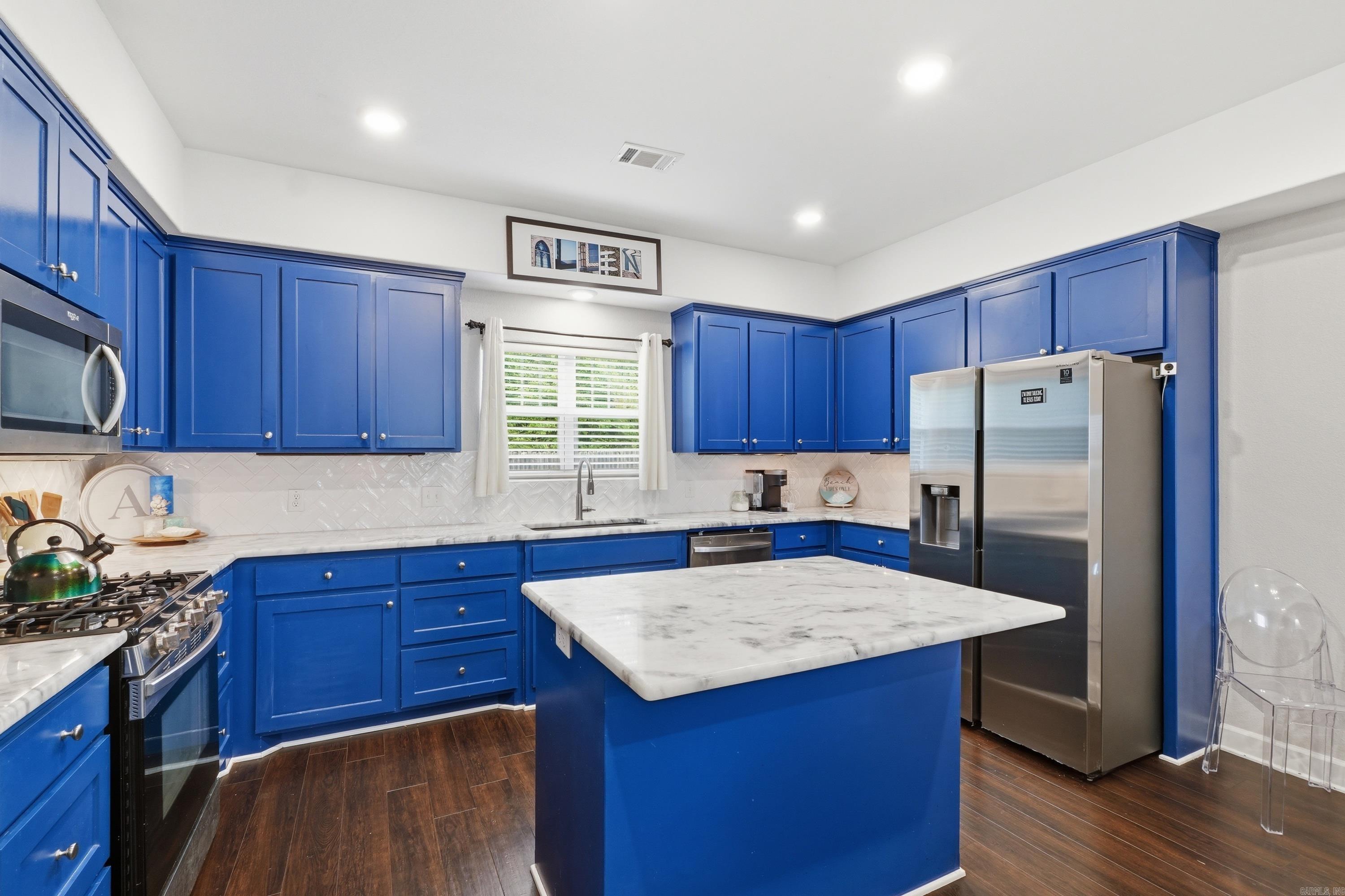 2921 Gillis Drive