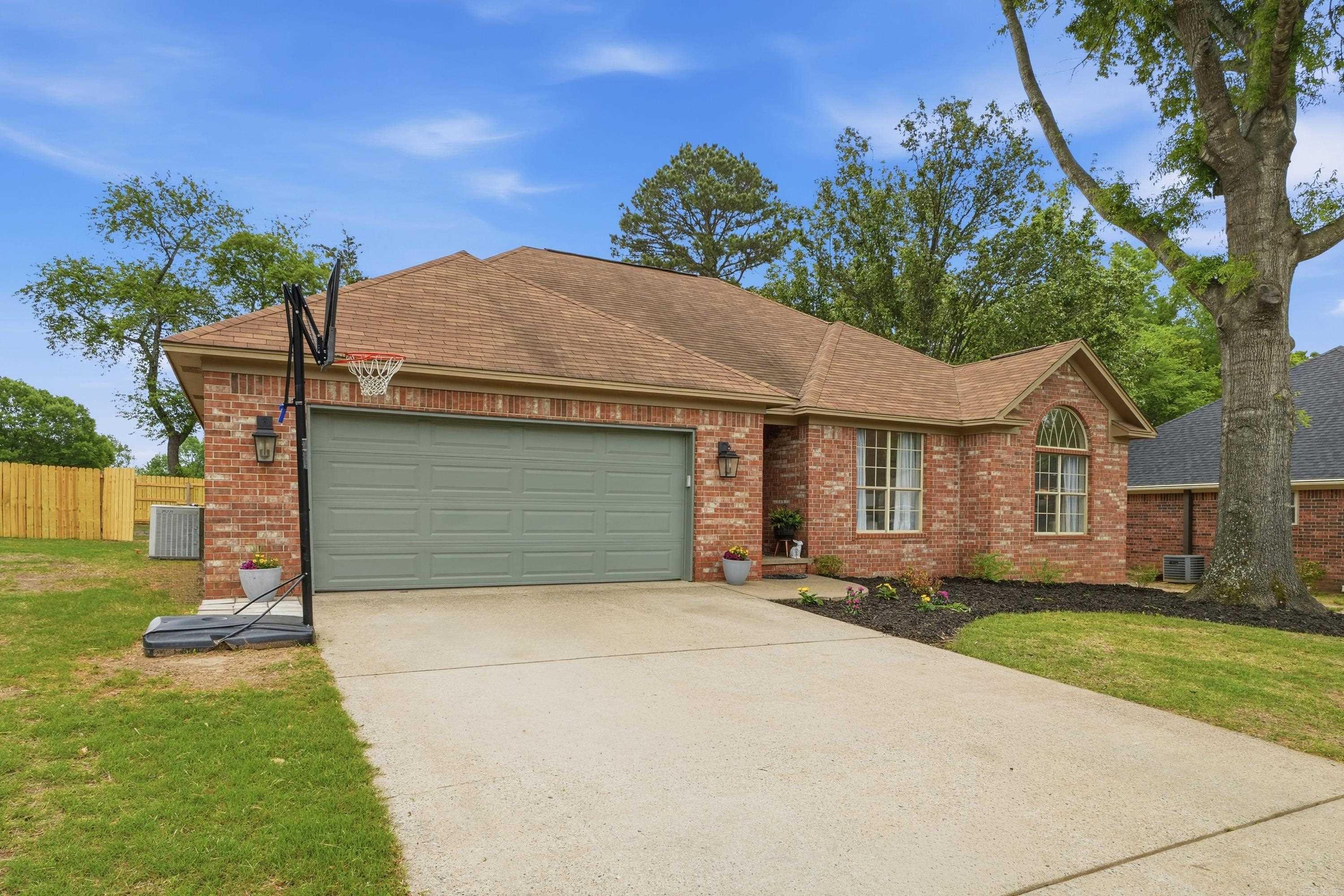 410 Whitney Woods
