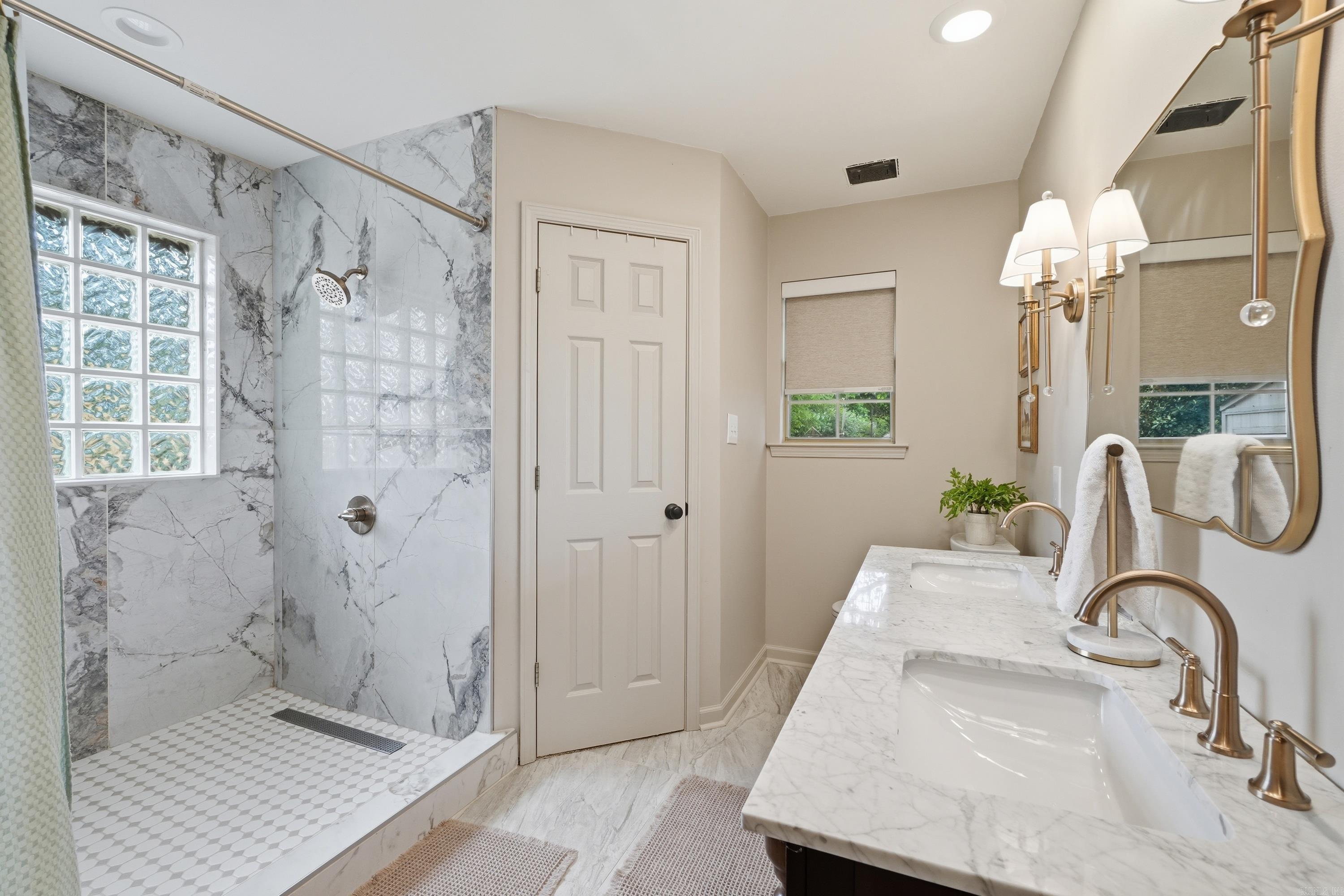 410 Whitney Woods