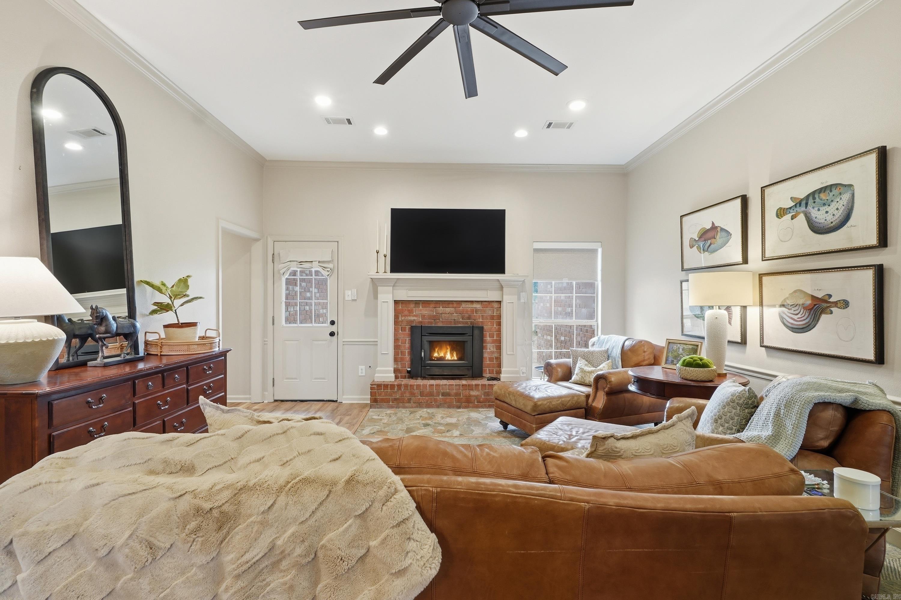 410 Whitney Woods