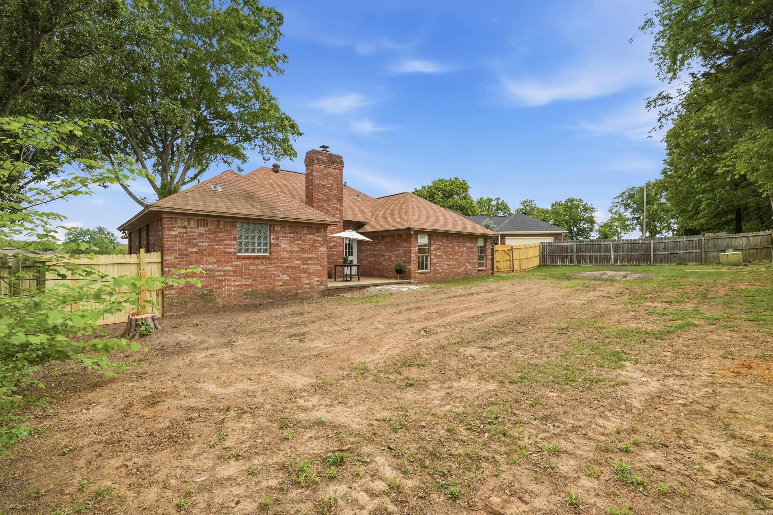 410 Whitney Woods