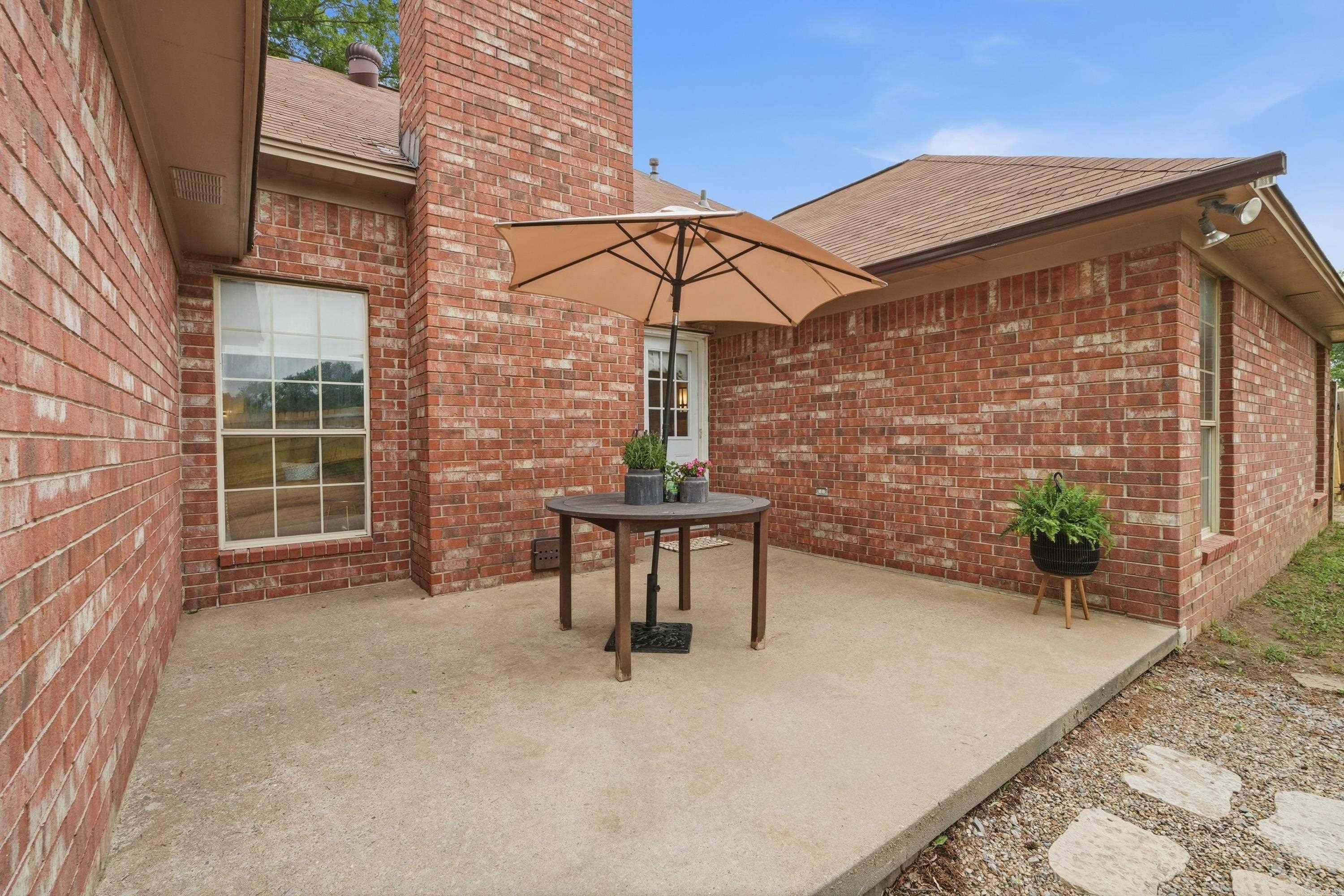 410 Whitney Woods