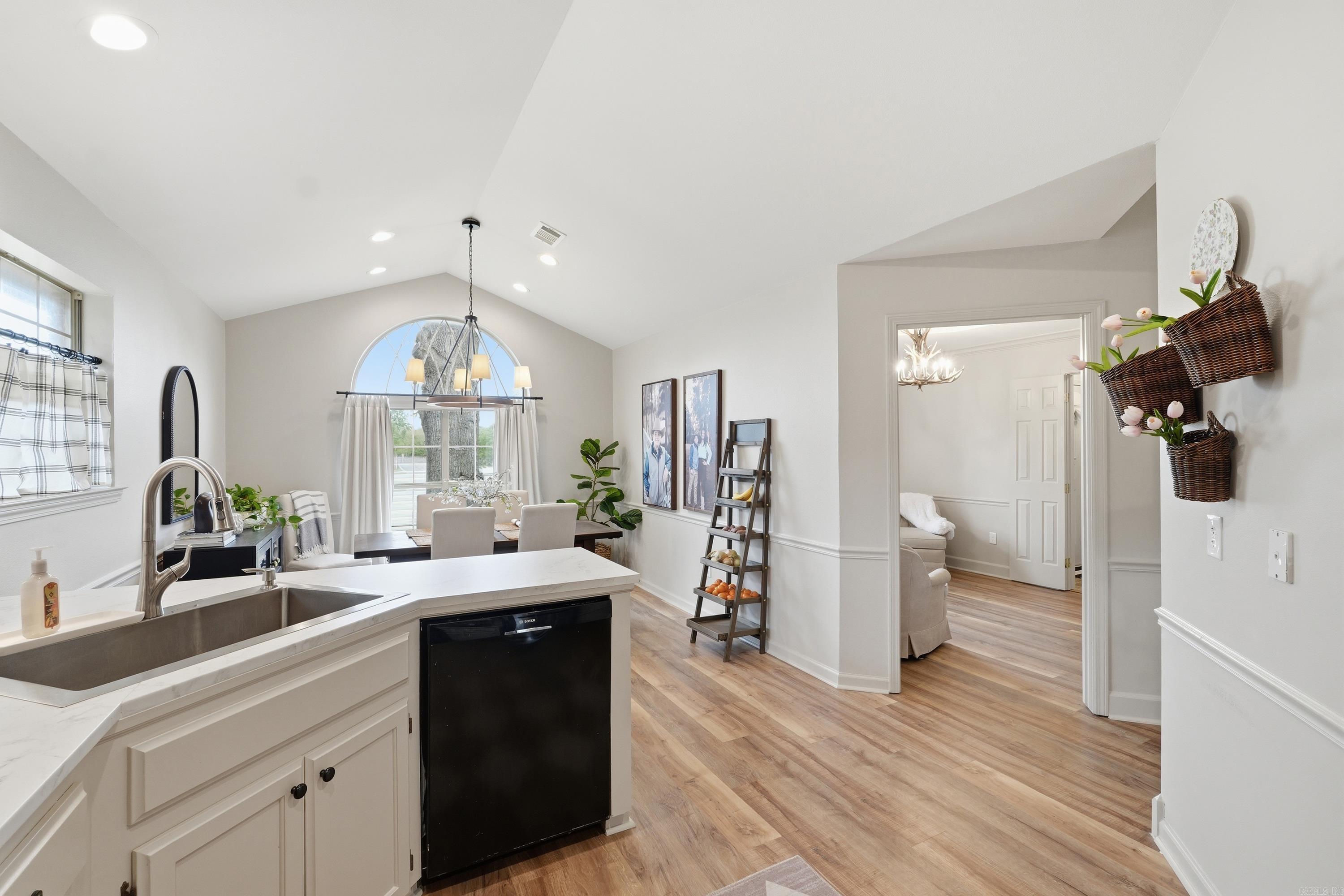 410 Whitney Woods