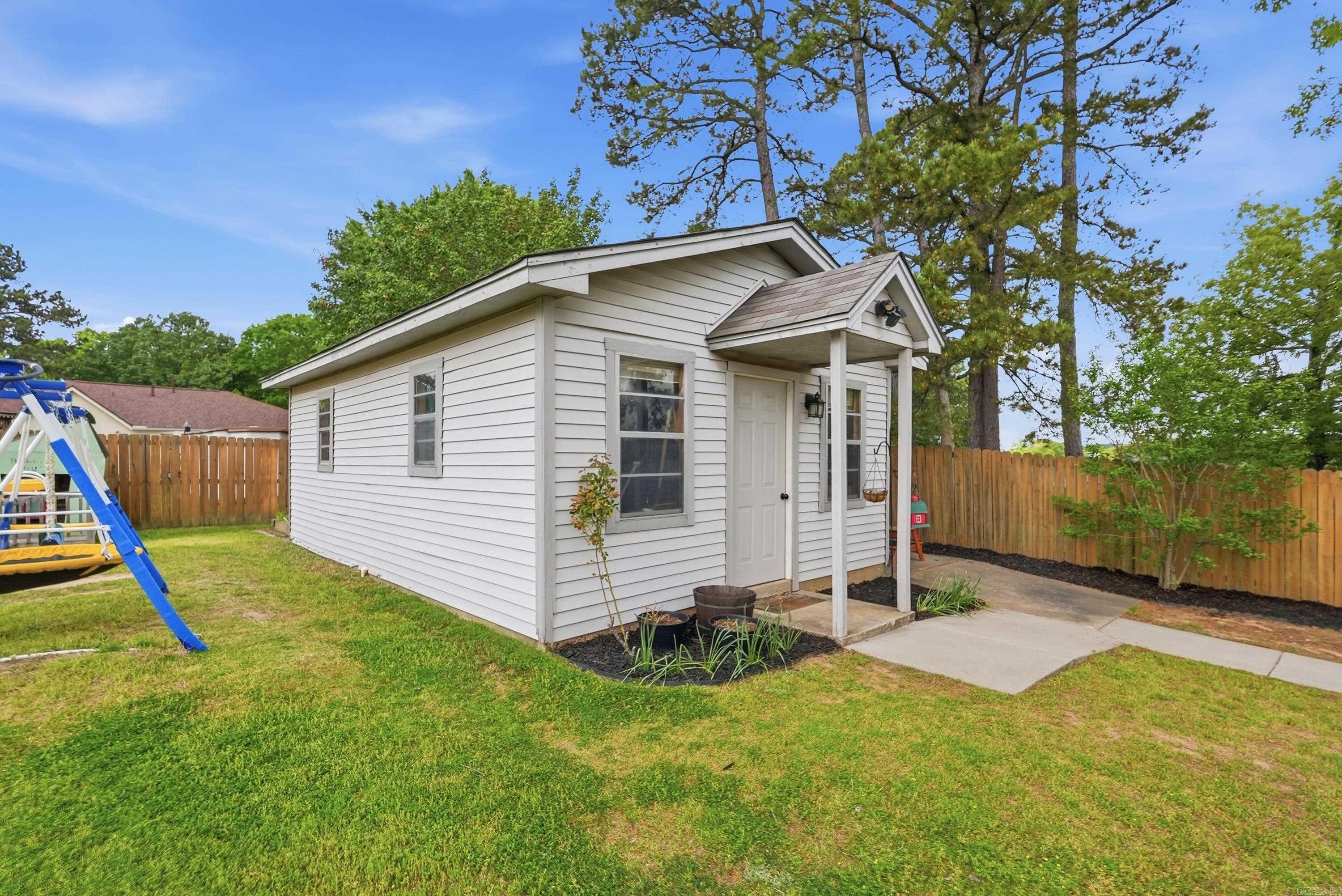 20 Emerald Drive