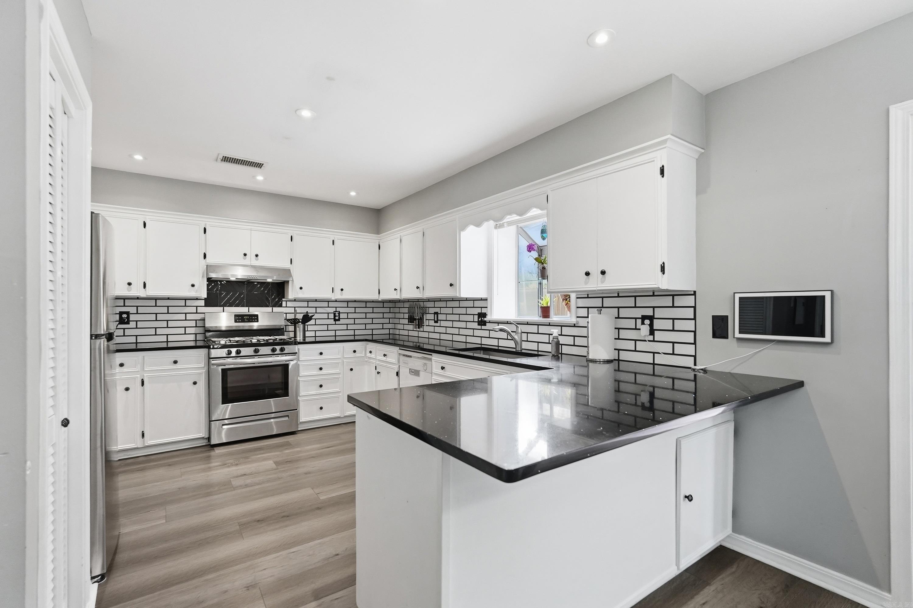 20 Emerald Drive