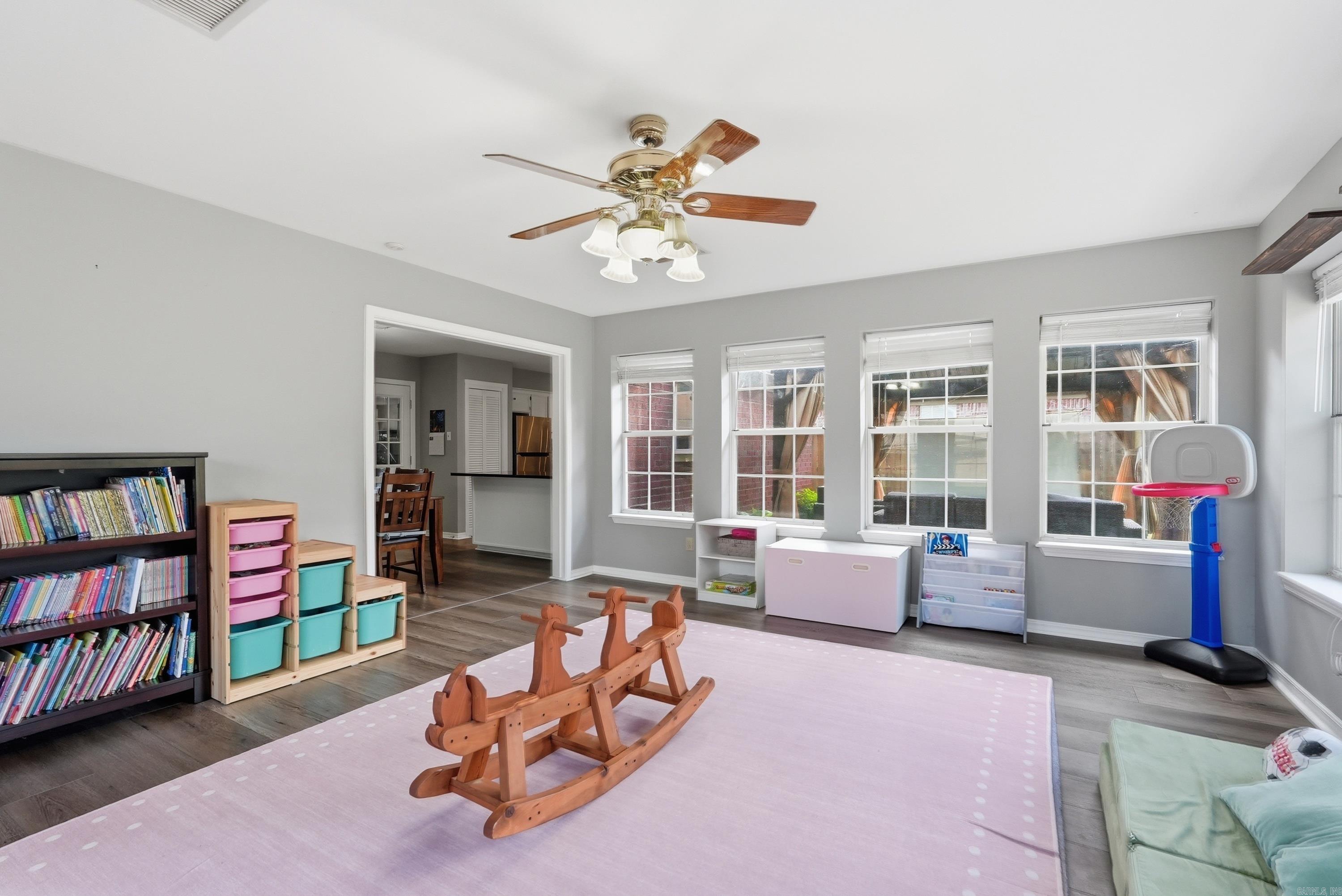 20 Emerald Drive