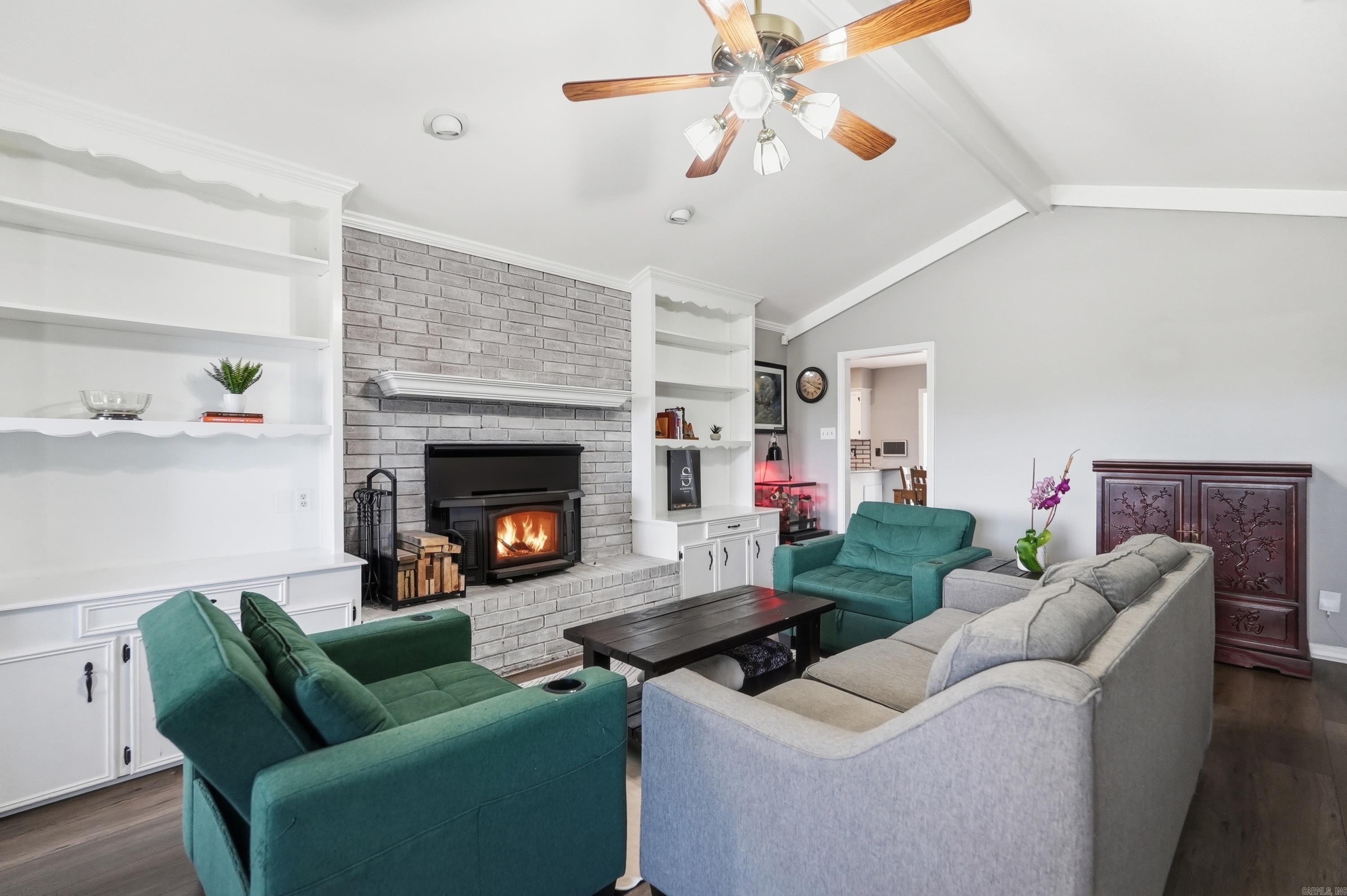 20 Emerald Drive